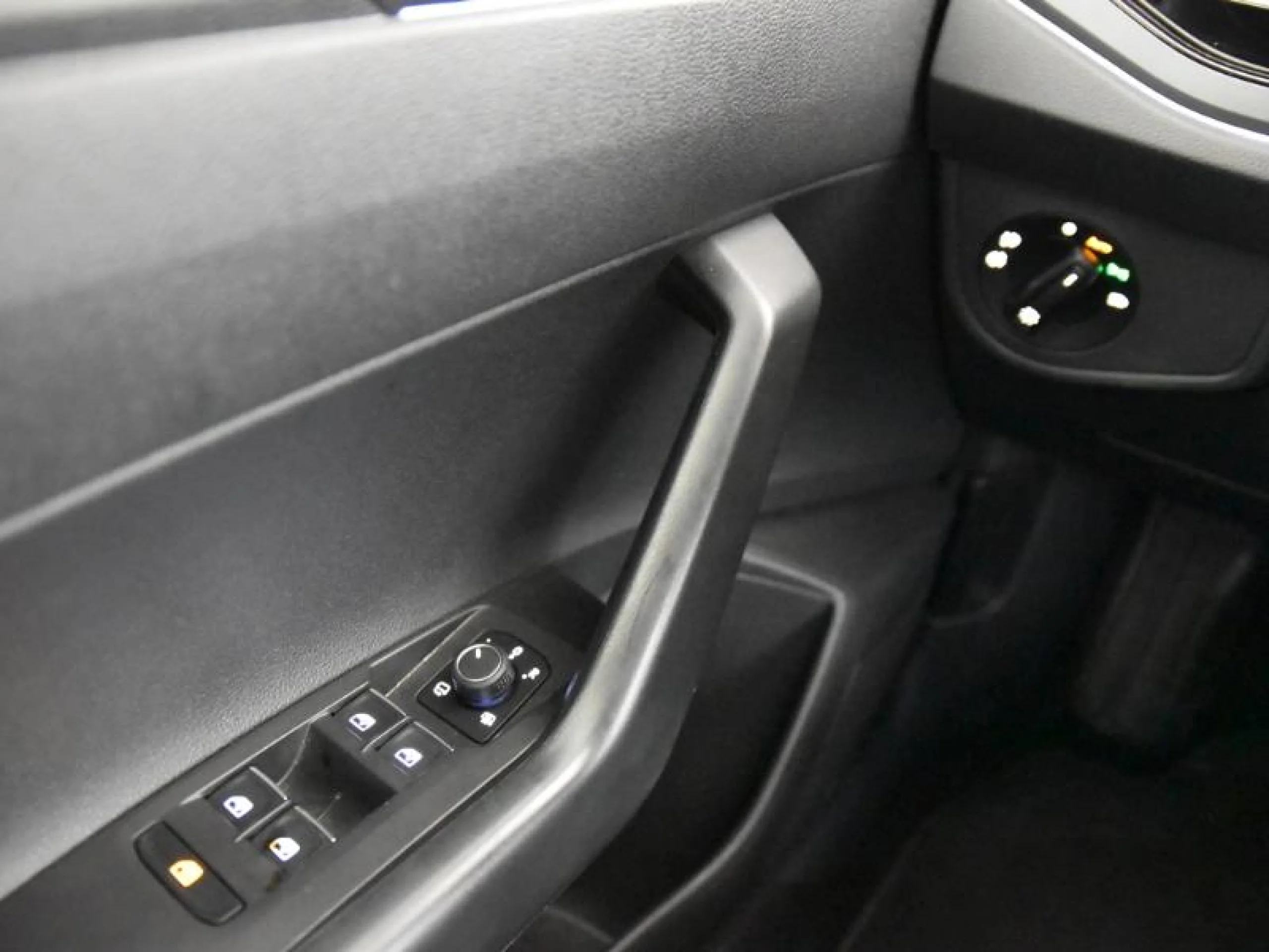 VOLKSWAGEN TAIGO R LINE 1.0 TSI 85KW (115CV) - Foto 15