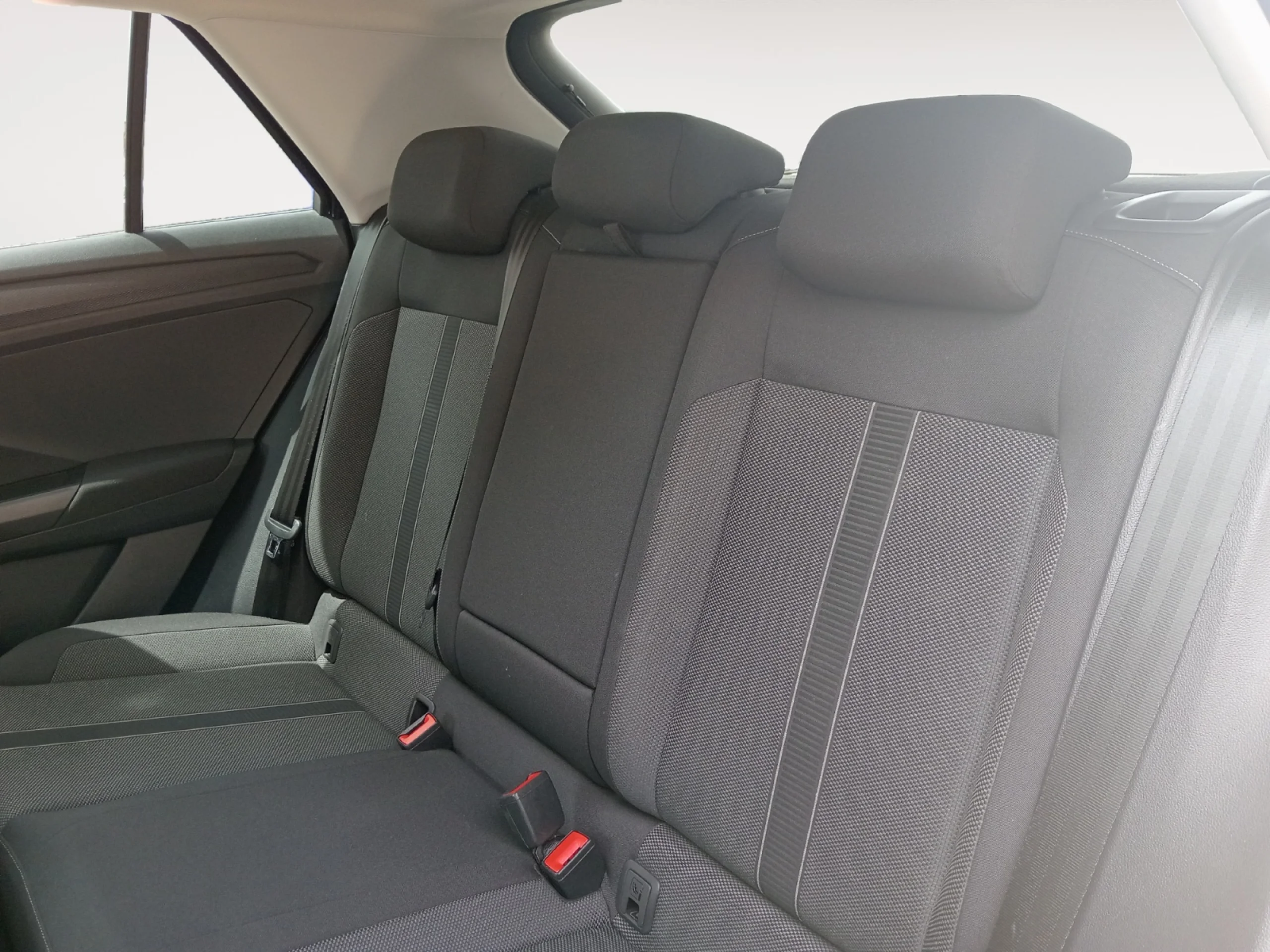 VOLKSWAGEN T ROC LIFE 2.0 TDI 85KW (115CV) - Foto 6