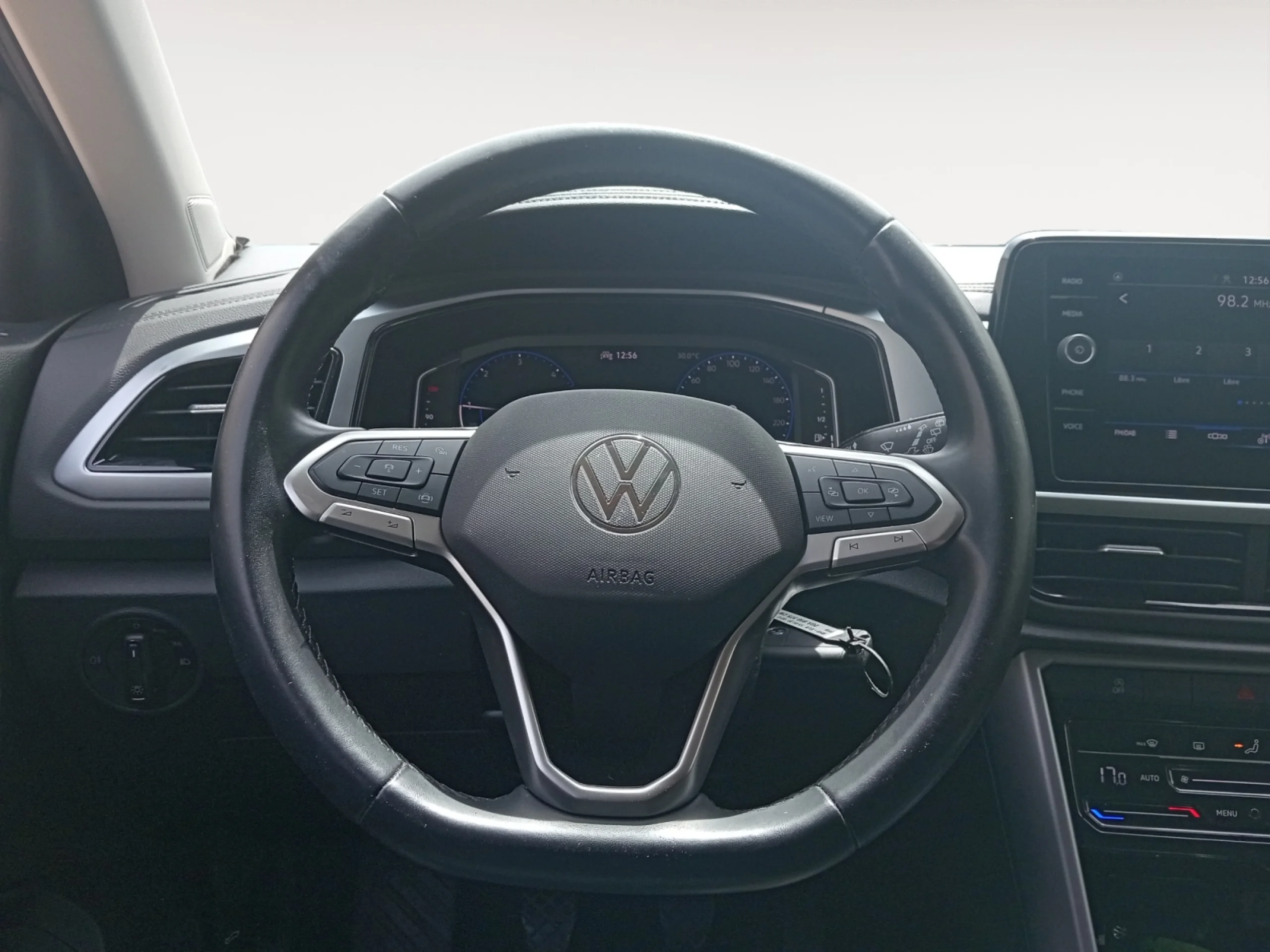VOLKSWAGEN T ROC LIFE 2.0 TDI 85KW (115CV) - Foto 11