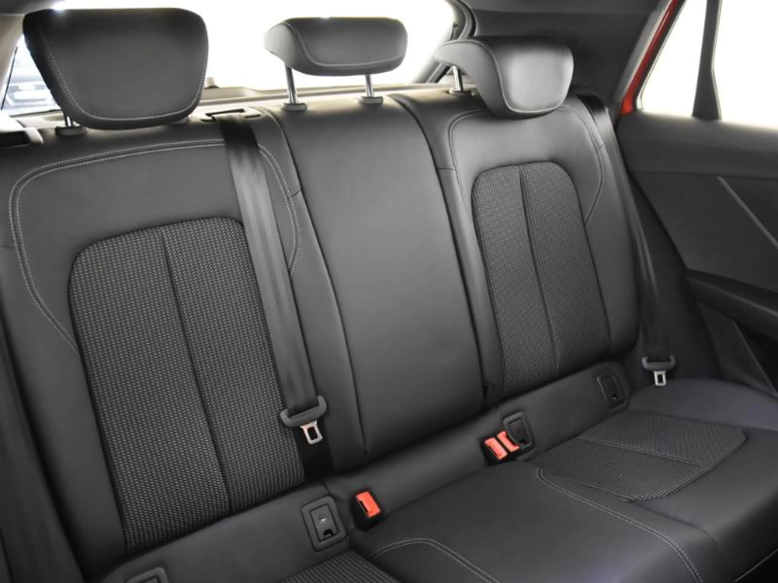 AUDI Q2 ADRENALIN EDITION 35 TFSI 110KW S TRONIC - Foto 7