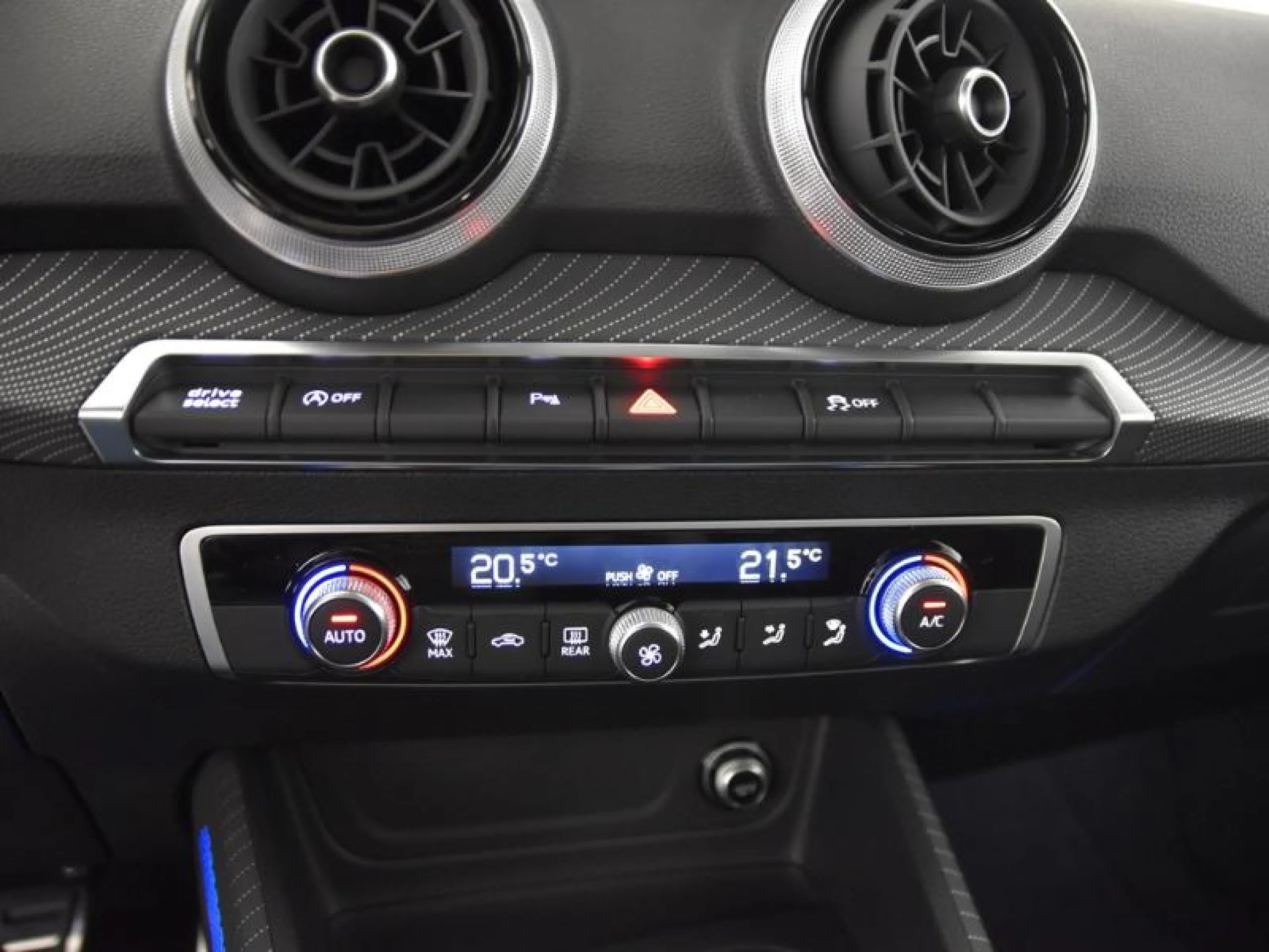 AUDI Q2 ADRENALIN EDITION 35 TFSI 110KW S TRONIC - Foto 13