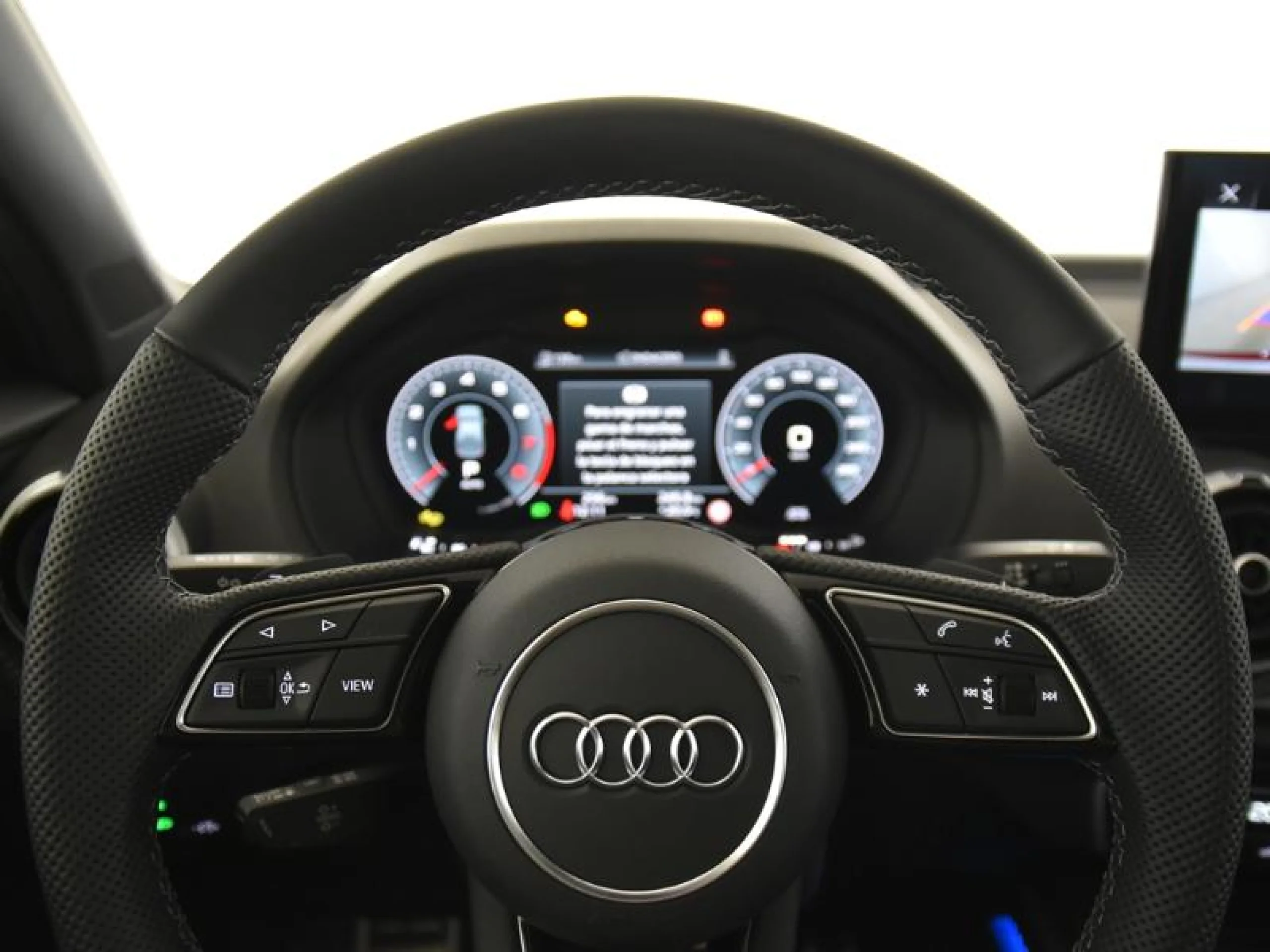 AUDI Q2 ADRENALIN EDITION 35 TFSI 110KW S TRONIC - Foto 16