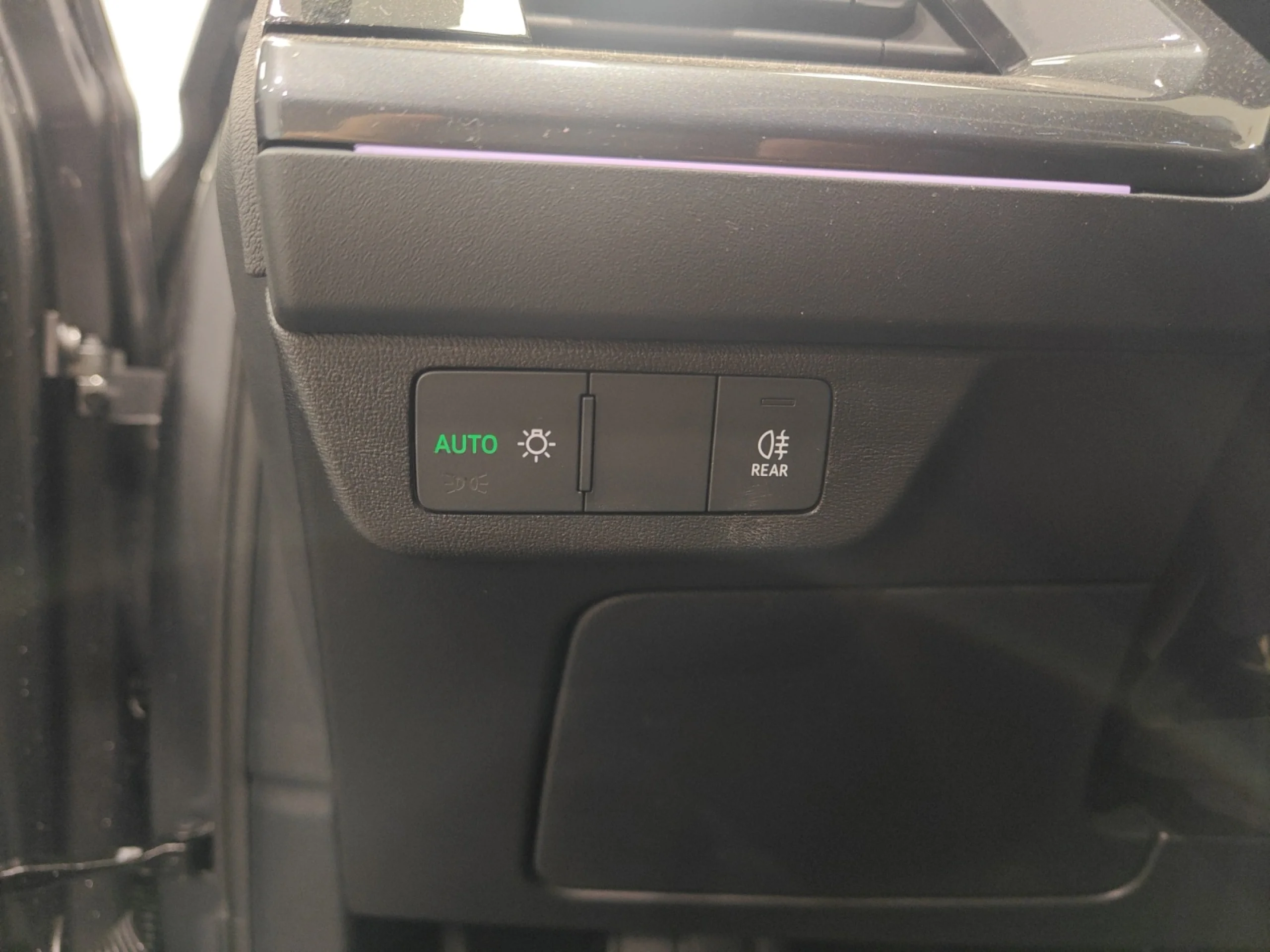 AUDI Q4 E TRON GENUINE EDITION 45 E TRON 210KW 82KWH - Foto 12