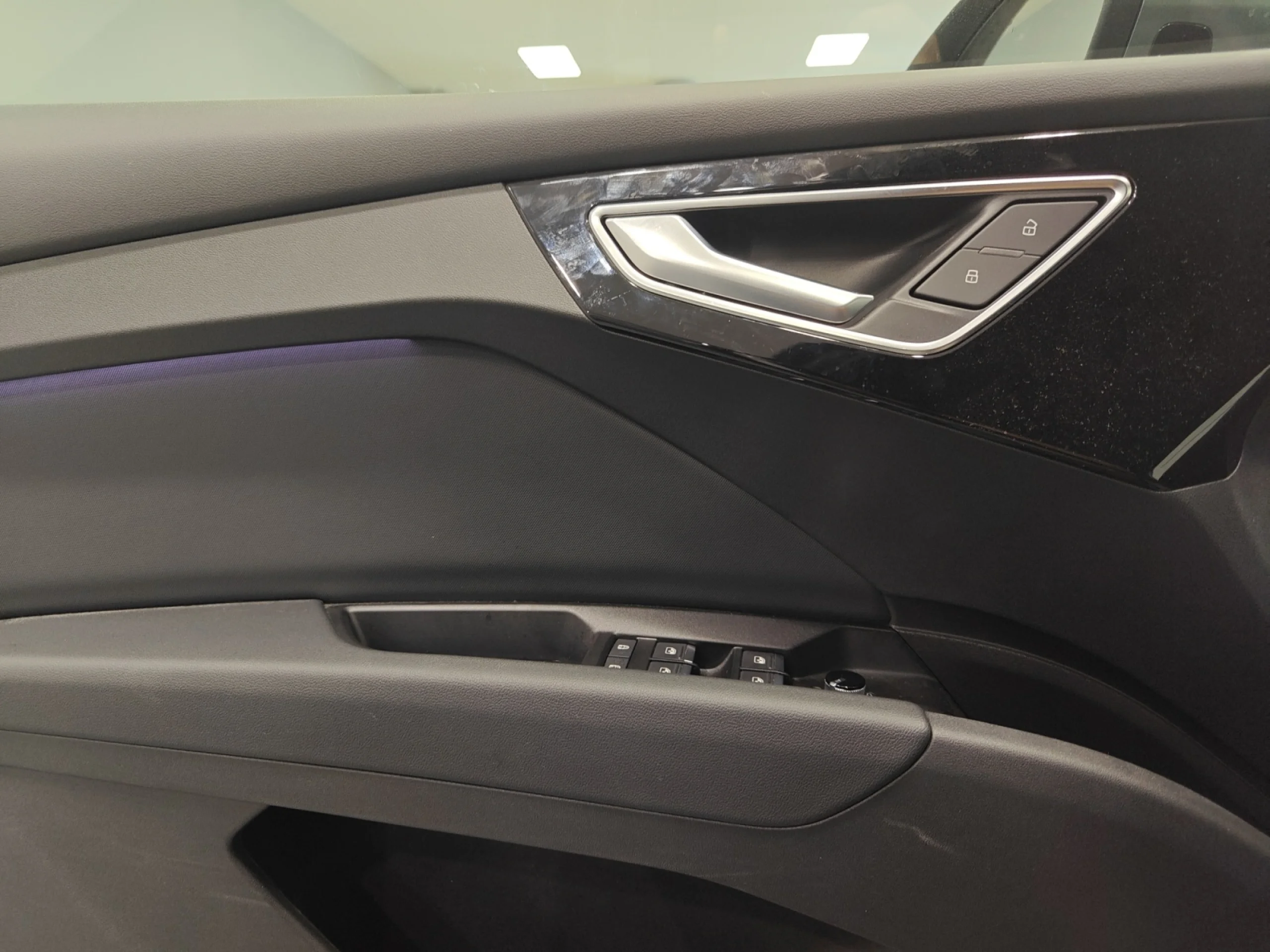 AUDI Q4 E TRON GENUINE EDITION 45 E TRON 210KW 82KWH - Foto 13