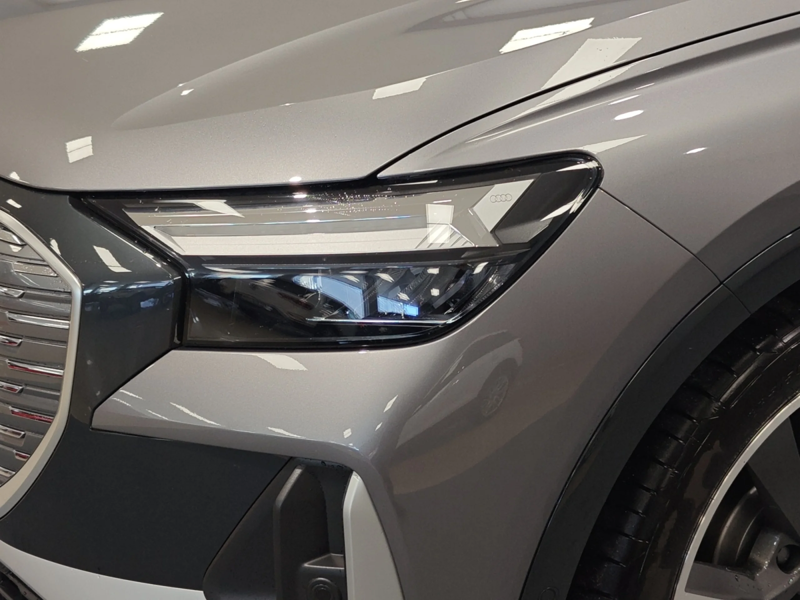 AUDI Q4 E TRON GENUINE EDITION 45 E TRON 210KW 82KWH - Foto 22