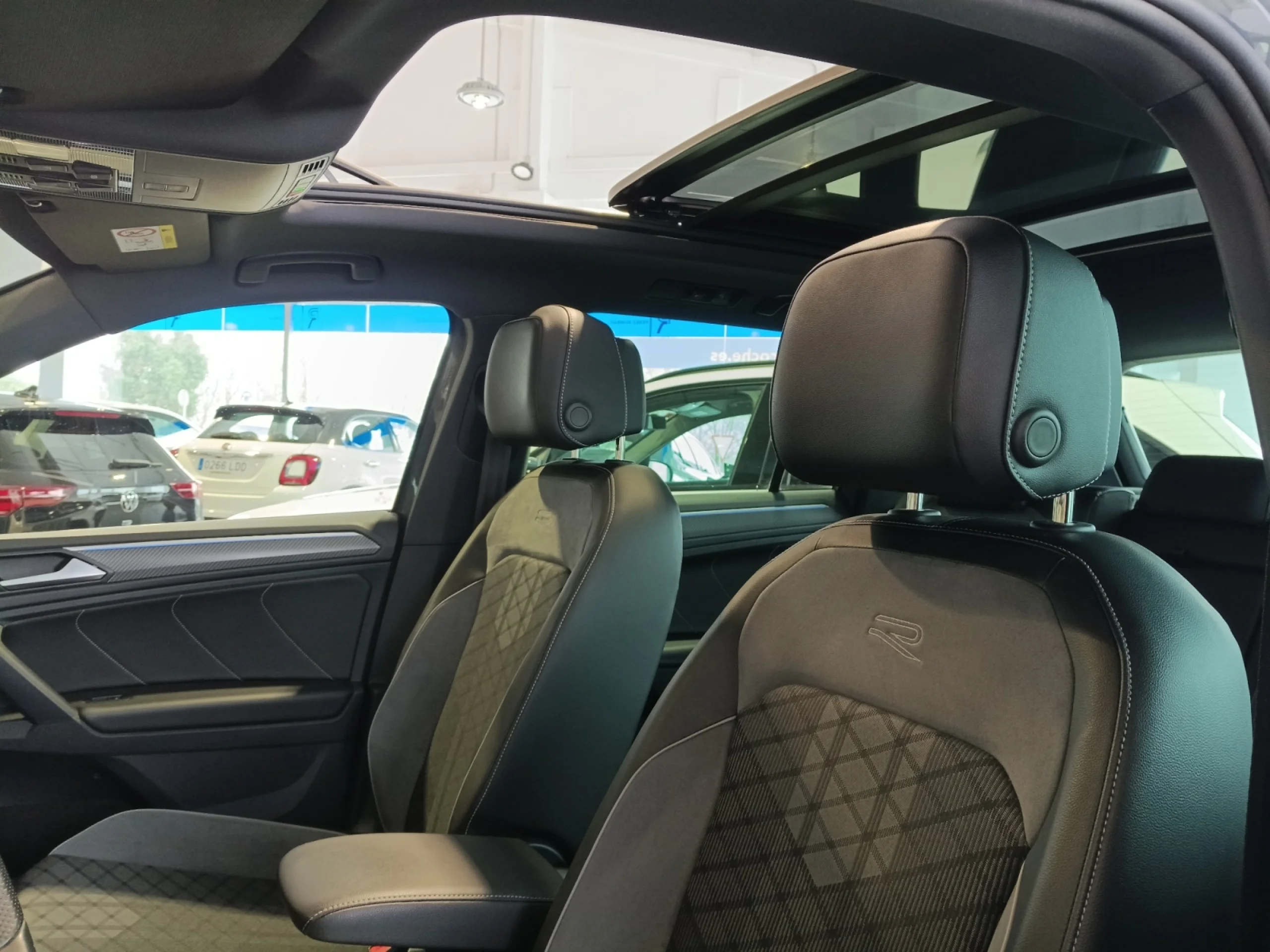 VOLKSWAGEN TIGUAN R LINE 2.0 TDI 110KW (150CV) DSG - Foto 13