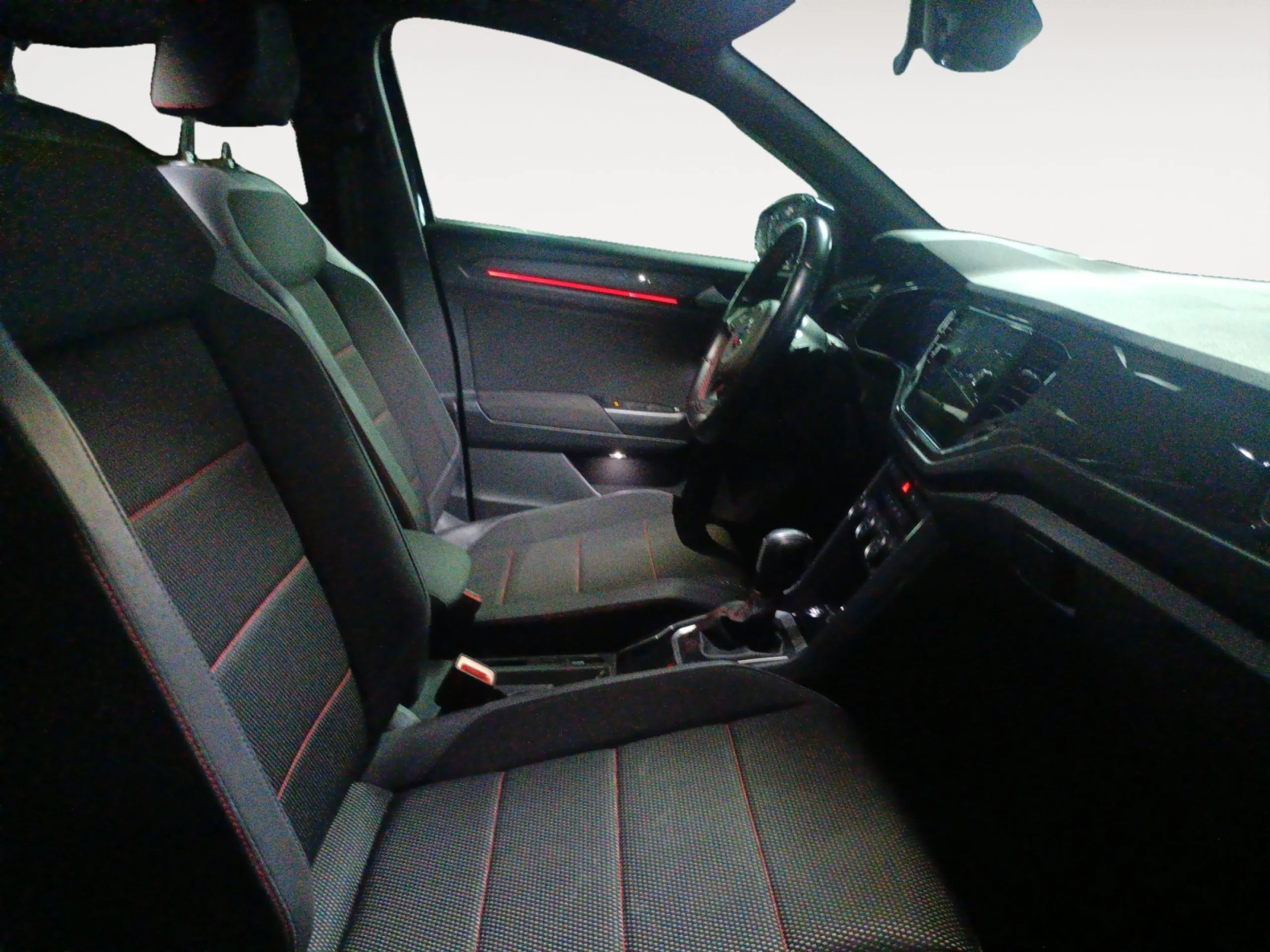 VOLKSWAGEN T ROC SPORT 2.0 TDI 110KW (150CV) DSG - Foto 5