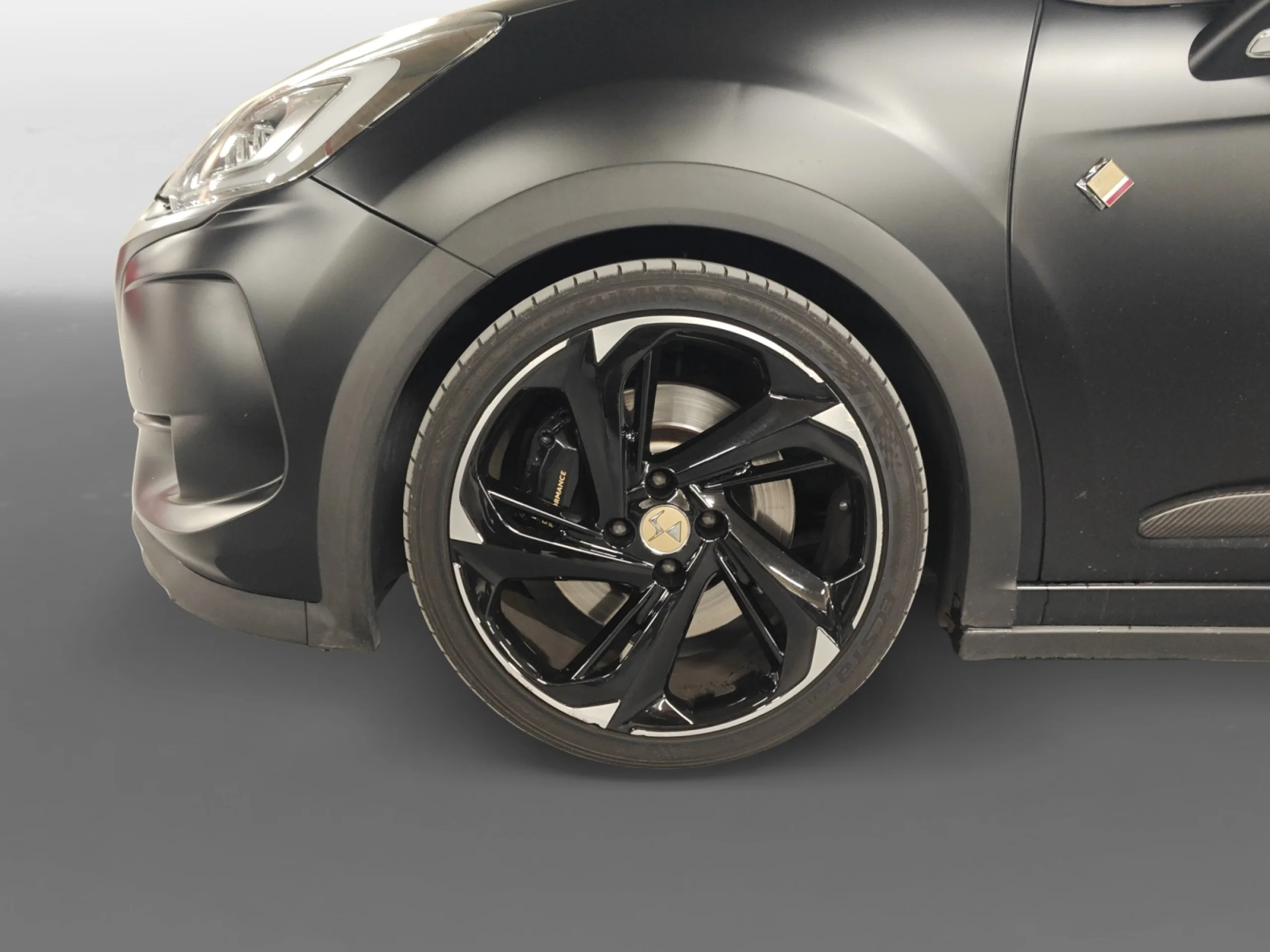 DS DS 3 PERFORMANCE BLACK SPECIAL - Foto 8