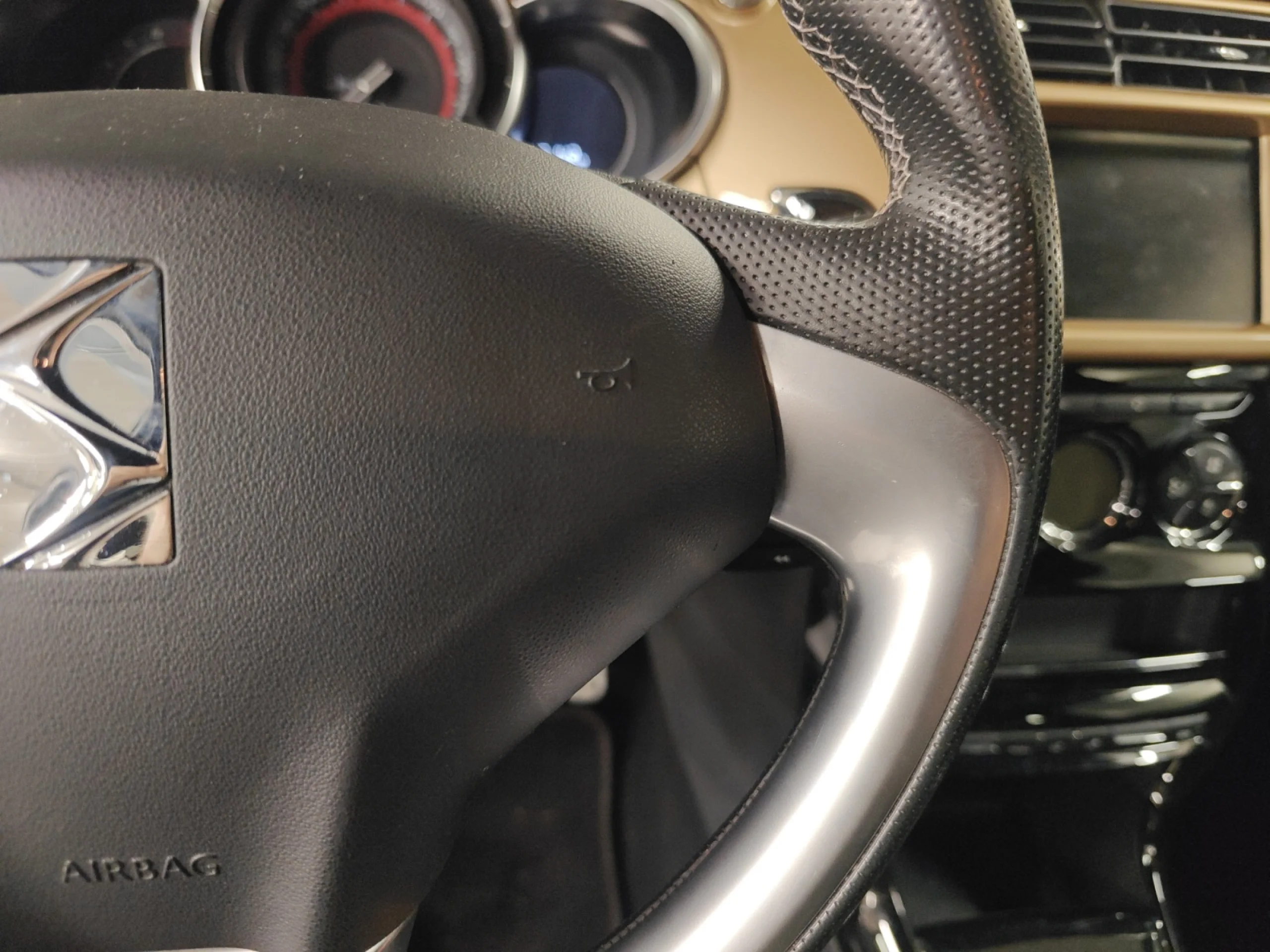 DS DS 3 PERFORMANCE BLACK SPECIAL - Foto 10