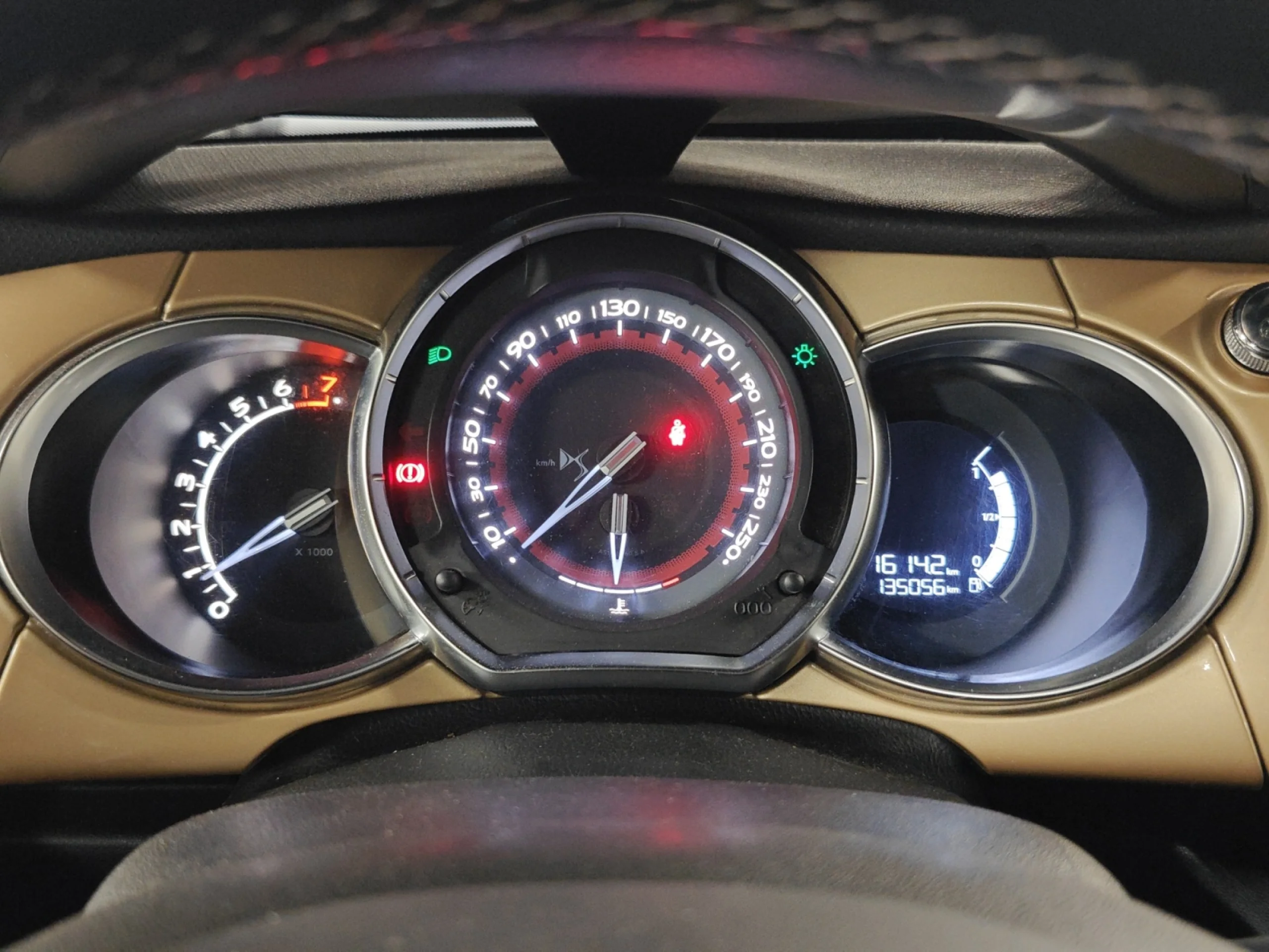 DS DS 3 PERFORMANCE BLACK SPECIAL - Foto 15