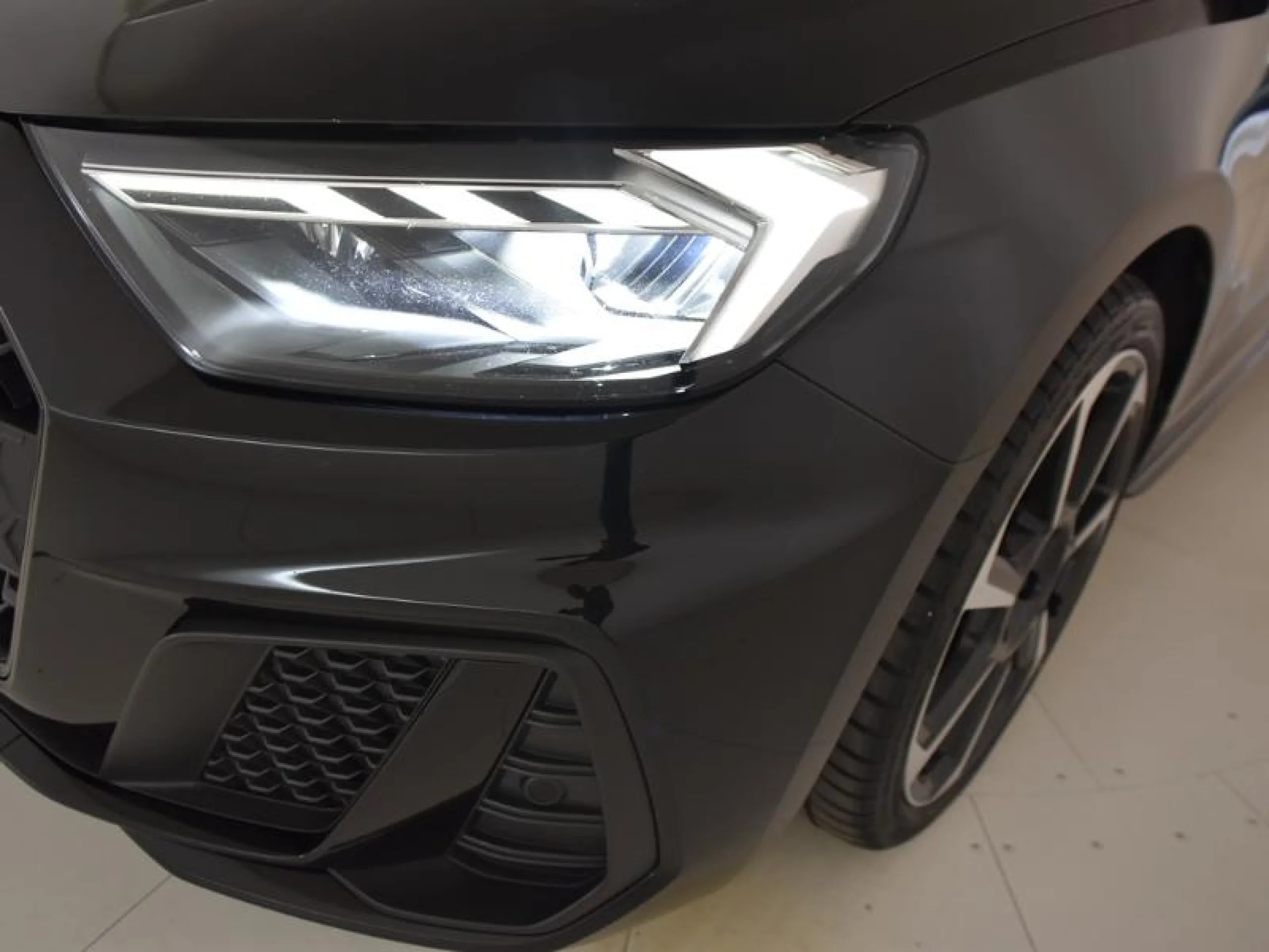 AUDI A1 SPORTBACK ADRENALIN 30 TFSI 85KW S TRON - Foto 17