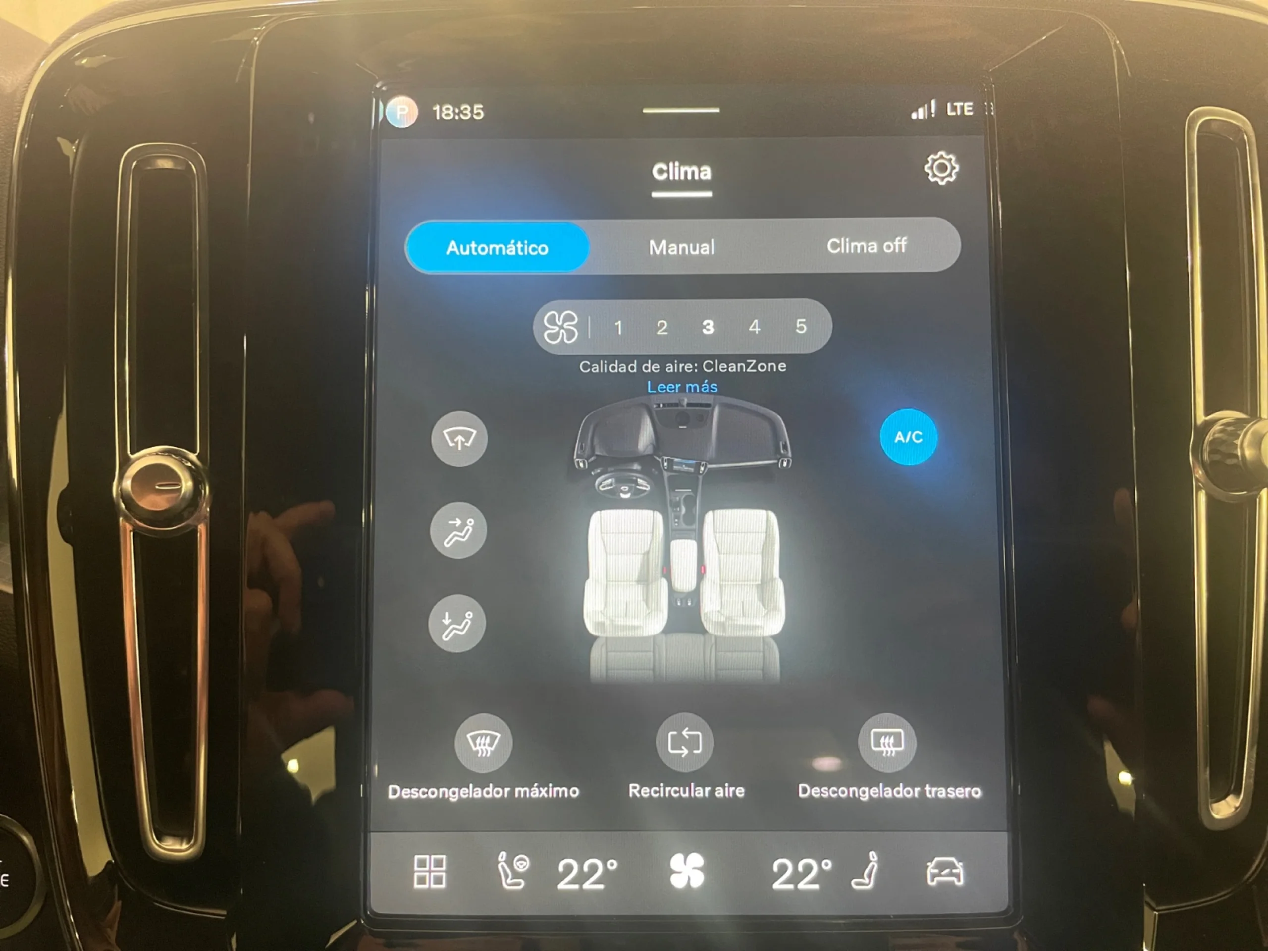 VOLVO XC40 2.0 B3 G CORE AUTO - Foto 14