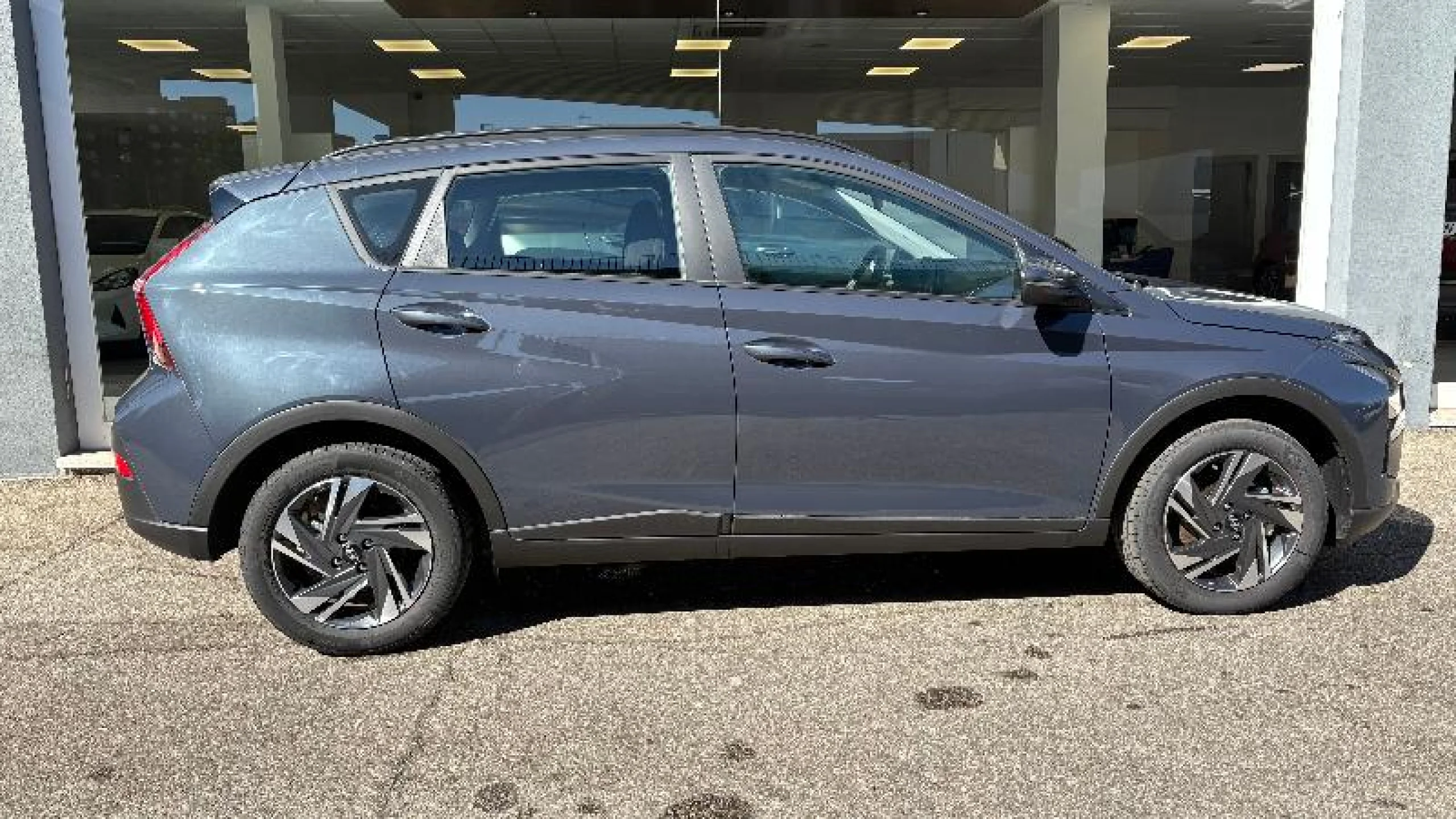HYUNDAI BAYON 1.0 TGDI 74KW (100CV) 48V MAXX DCT - Foto 4