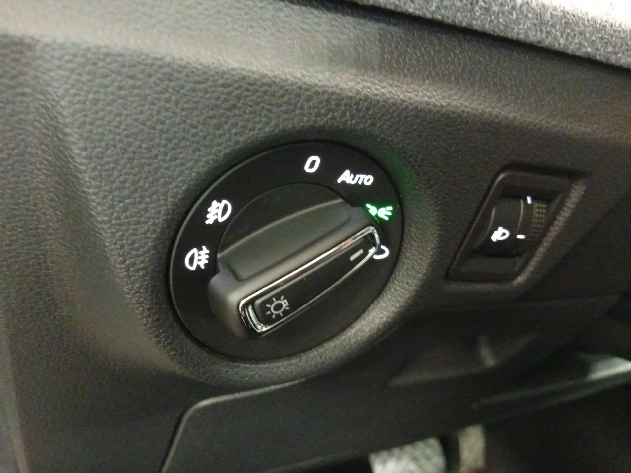 SKODA SCALA 1.5 TSI 110 KW (150 CV) DSG SELECTION - Foto 13