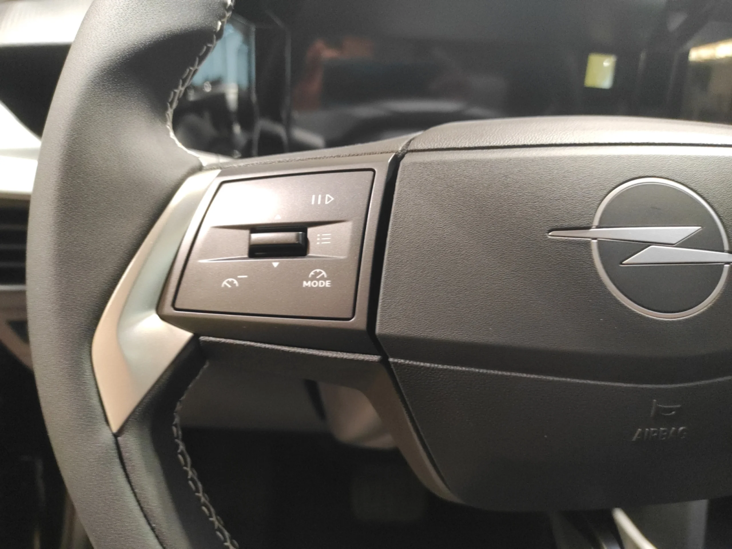 OPEL FRONTERA FRONTERA GS 1.2 T XHT HYBRID EDCT6 S/S 145 CV (107KW) - Foto 11