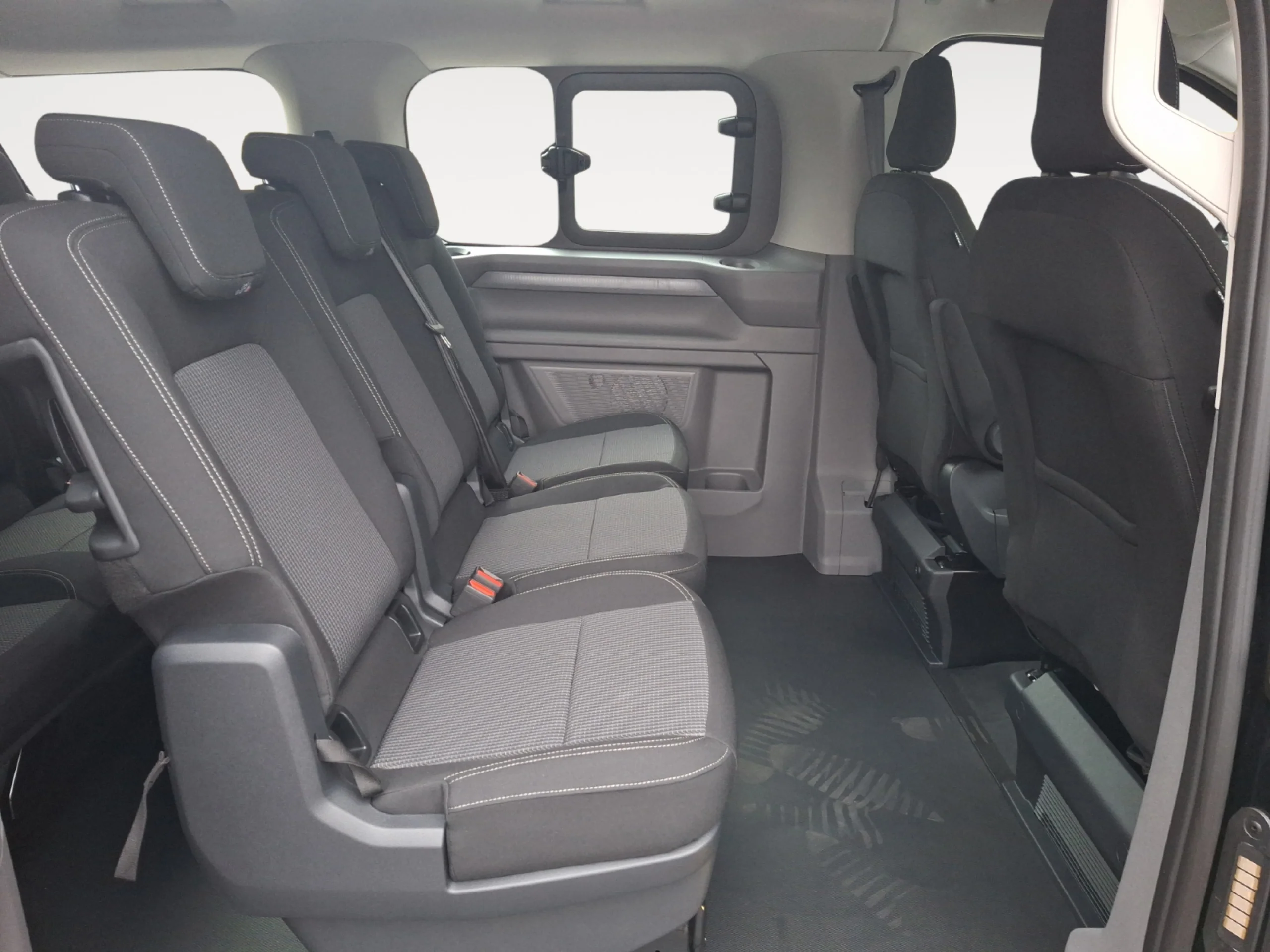 VW COMERCIALES CARAVELLE CARAVELLE   CARAVELLE  BATALLA CORTA  2.0 TDI 81 KW (110 CV) 6 VEL. - Foto 6