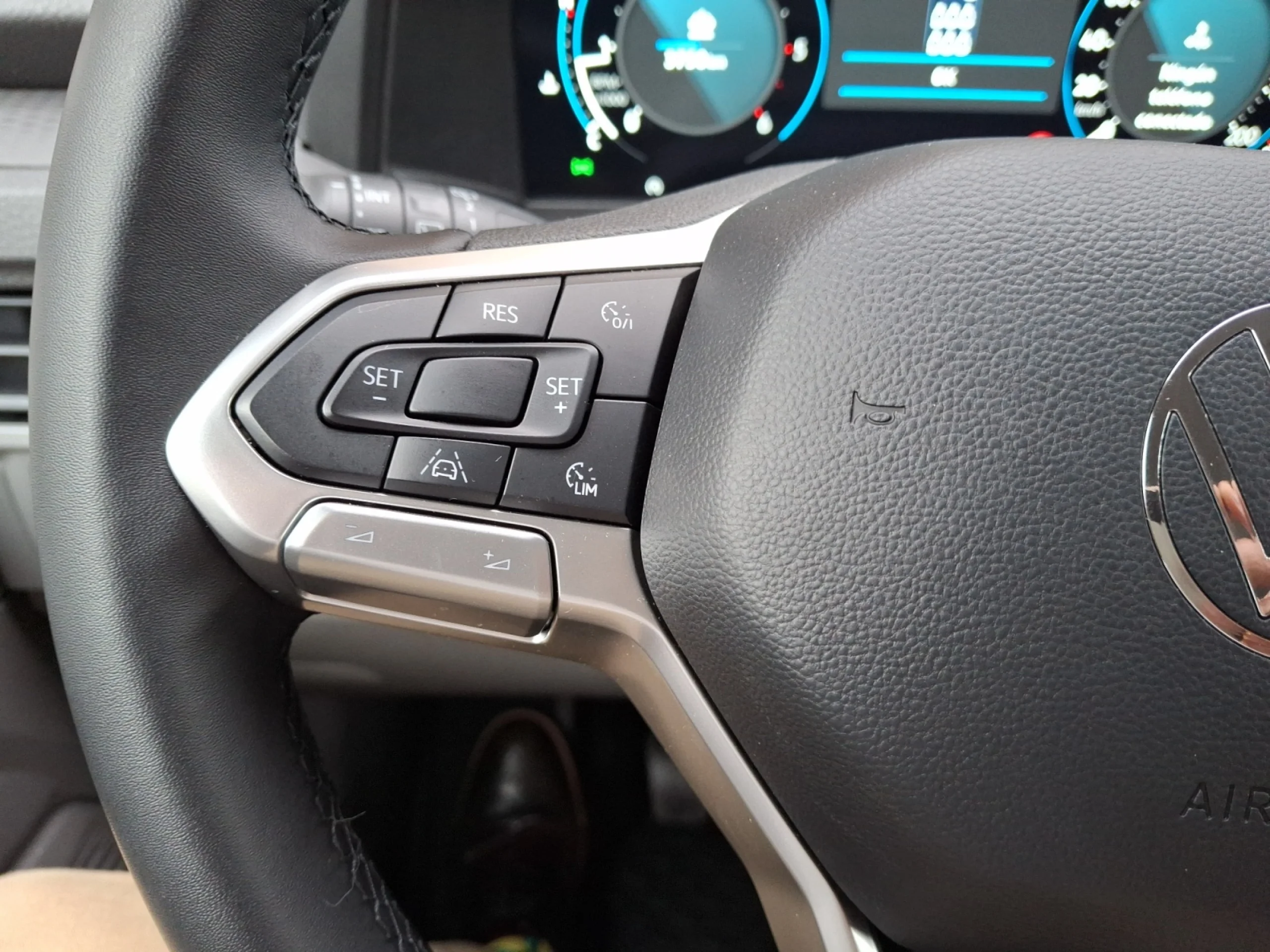 VW COMERCIALES CARAVELLE CARAVELLE   CARAVELLE  BATALLA CORTA  2.0 TDI 81 KW (110 CV) 6 VEL. - Foto 10