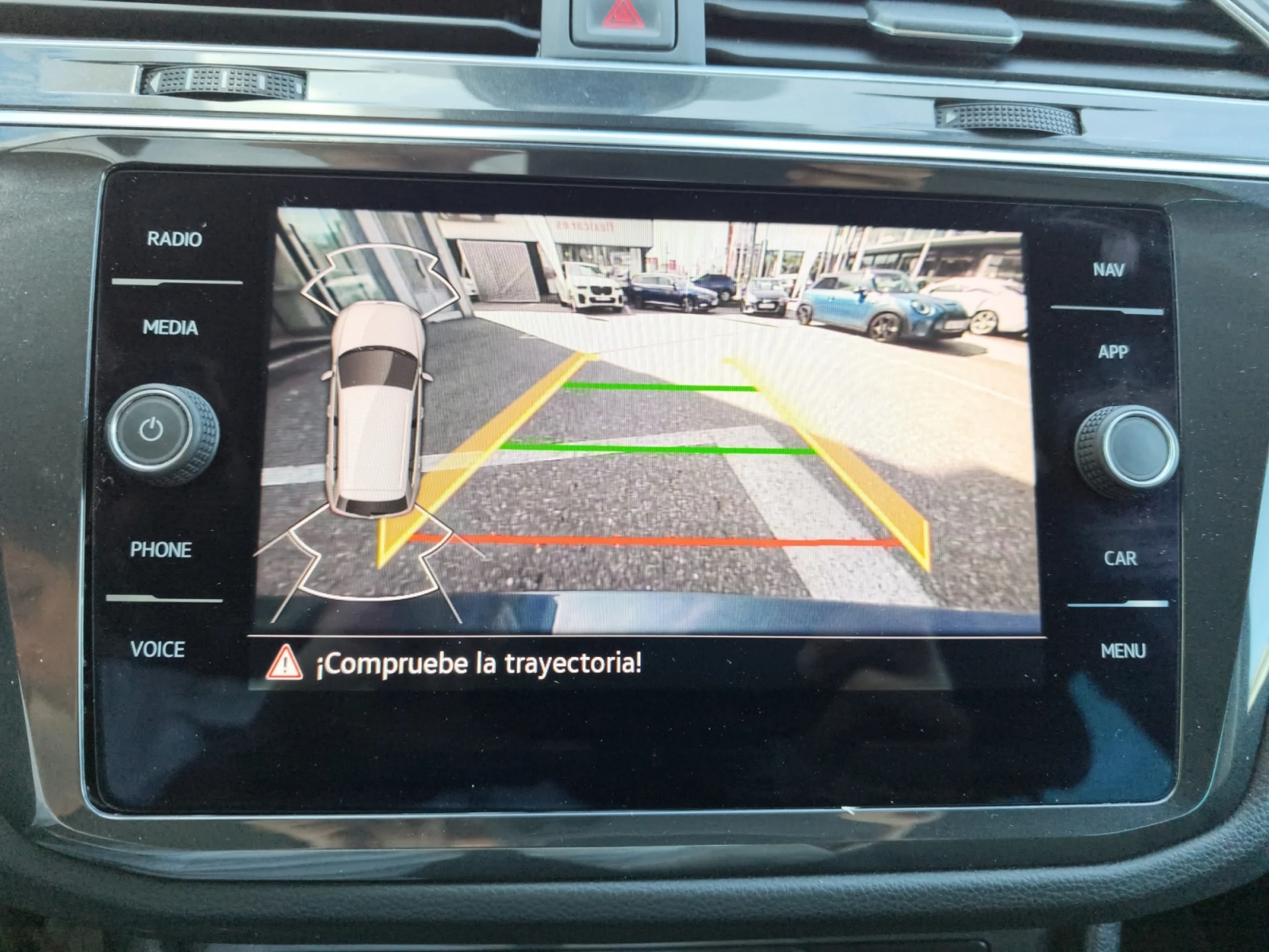 VOLKSWAGEN TIGUAN LIFE 2.0 TDI 110KW (150CV) - Foto 13