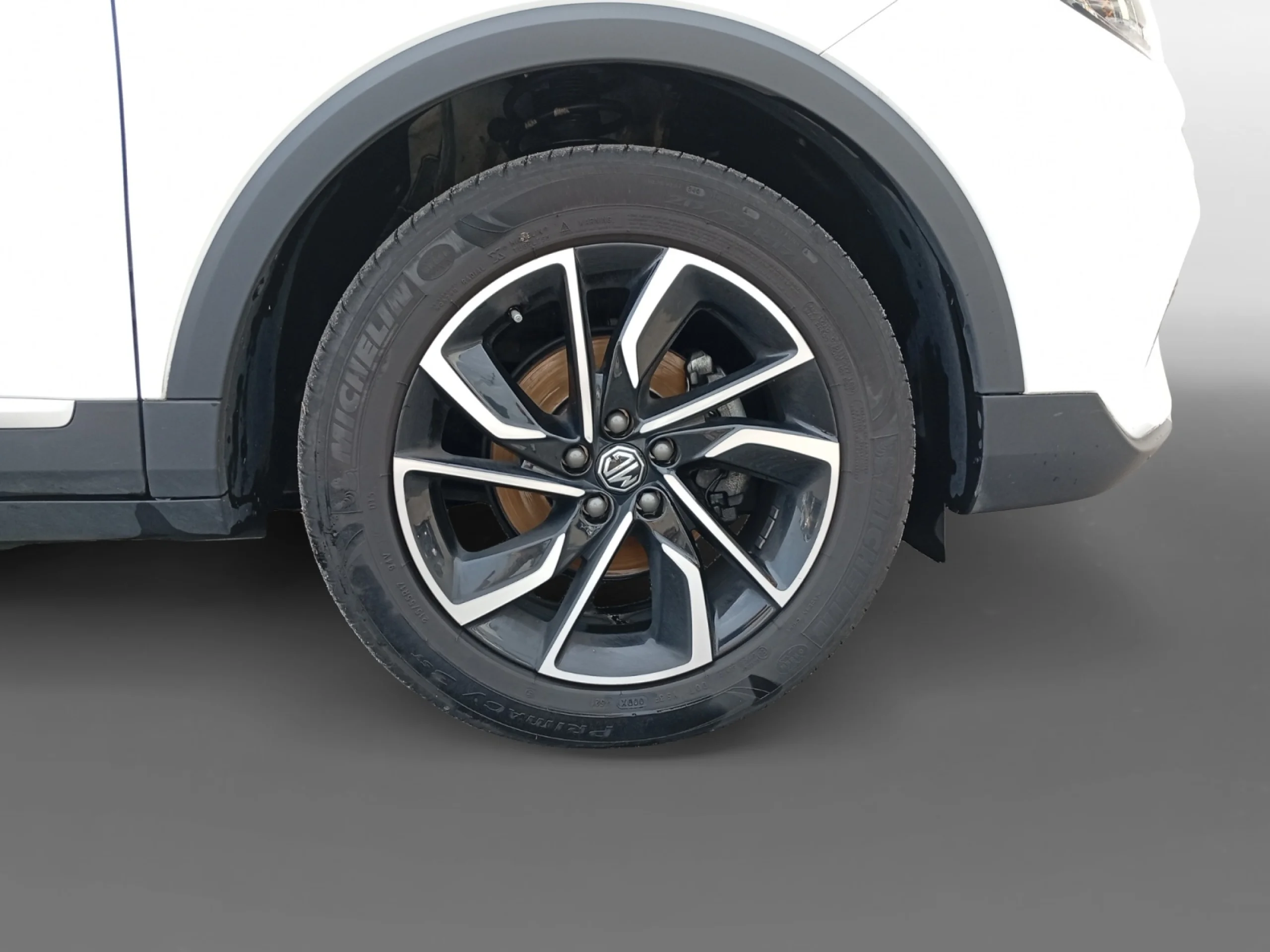 MG Zs 1.0T LUXURY - Foto 8