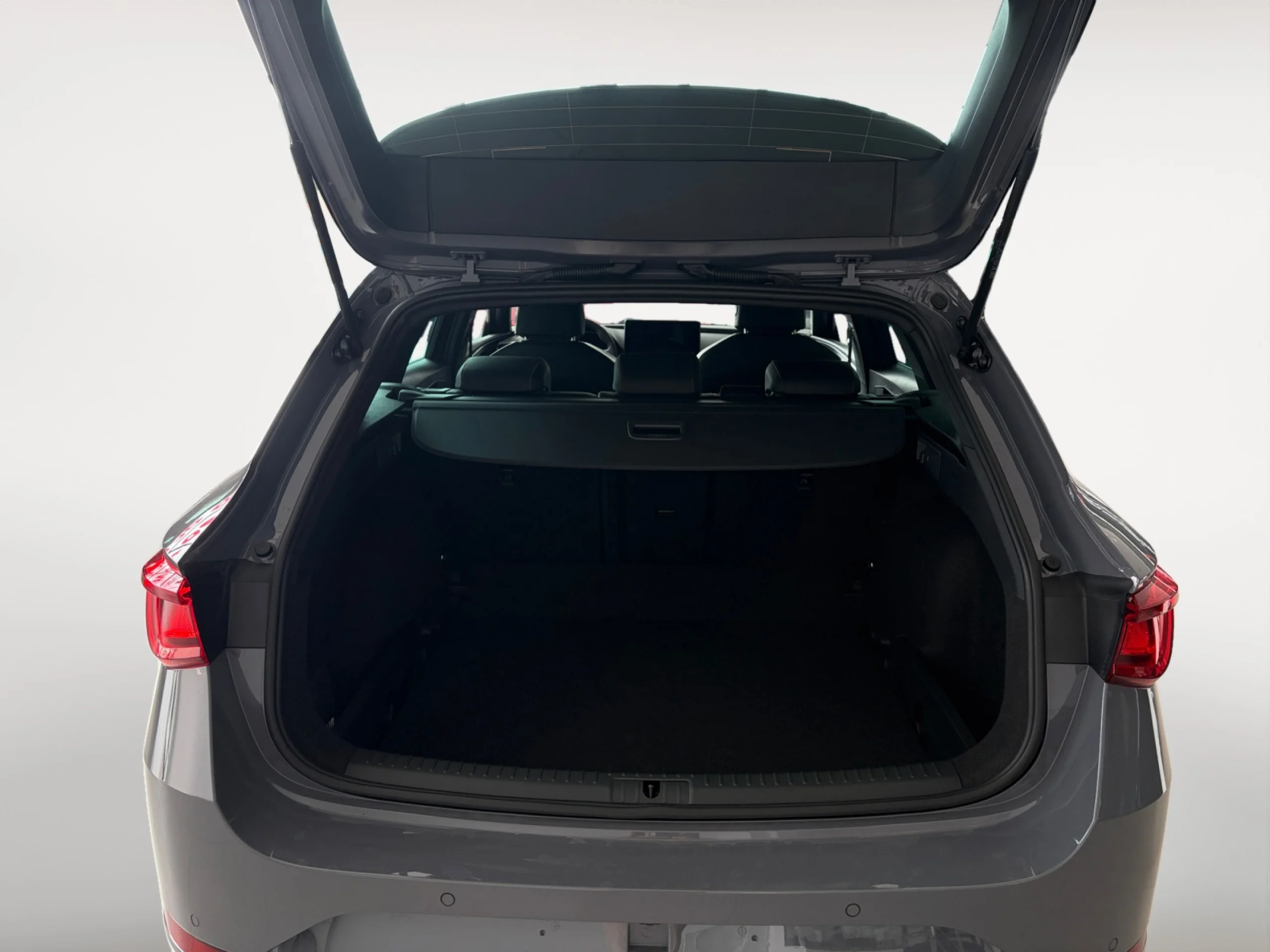 SEAT LEON SP 1.5 TSI 110KW FR SPECIAL EDITION - Foto 8