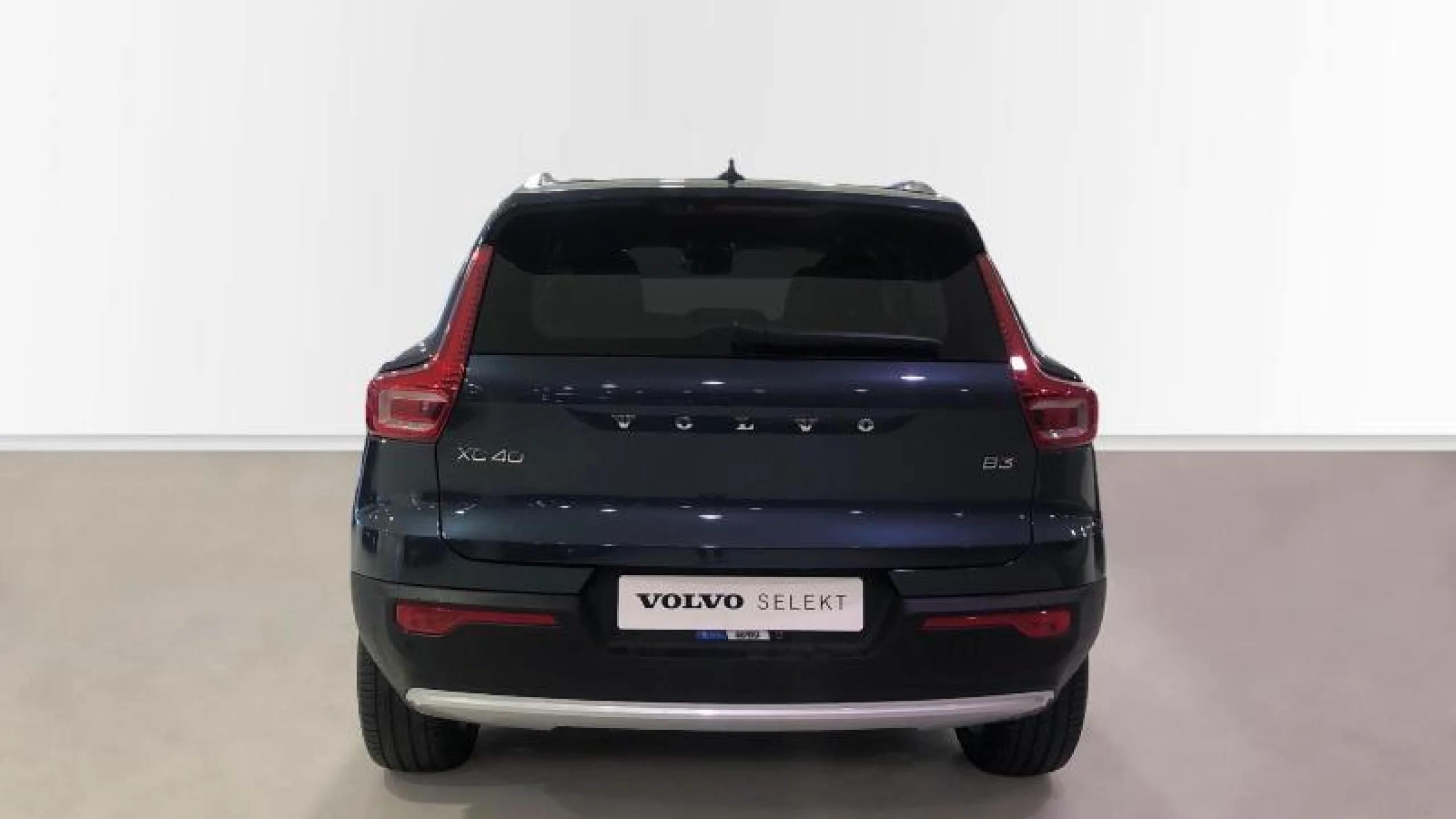 VOLVO XC40 2.0 B3 G CORE AUTO - Foto 6