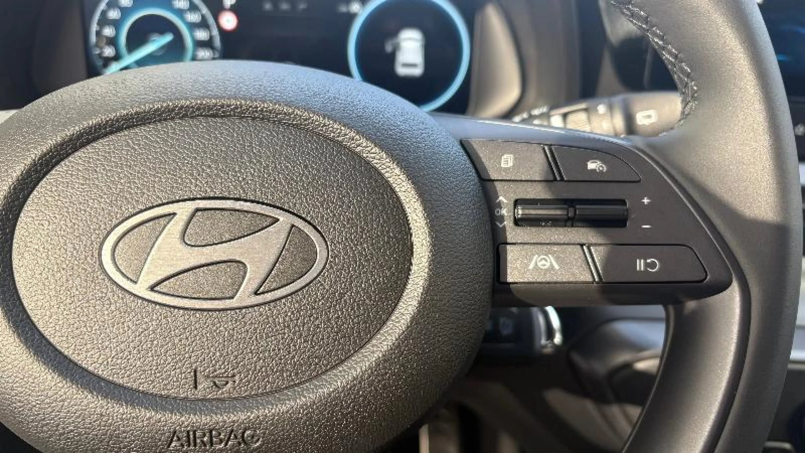 HYUNDAI BAYON 1.0 TGDI 74KW (100CV) 48V MAXX DCT - Foto 21