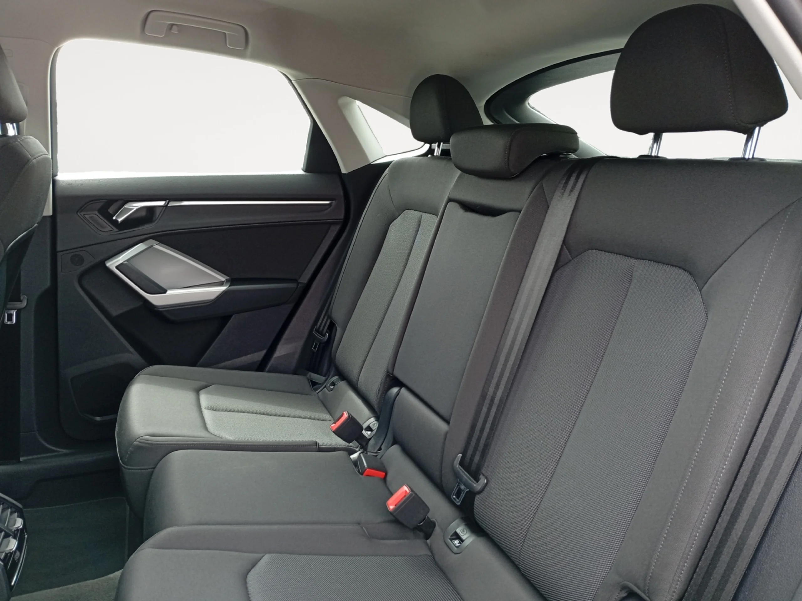 AUDI Q3 SPORTBACK 35 TFSI 110KW (150CV) - Foto 6