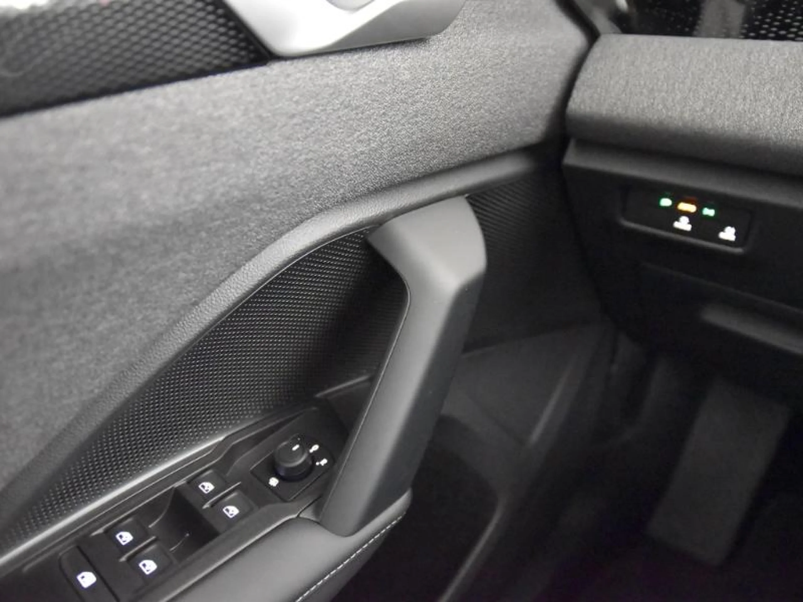 VOLKSWAGEN TIGUAN TIGUAN TIGUAN CLASSIC  1.5 ETSI 96 KW (130 CV)  AUTOMÁTICO DSG 7 VEL. - Foto 17