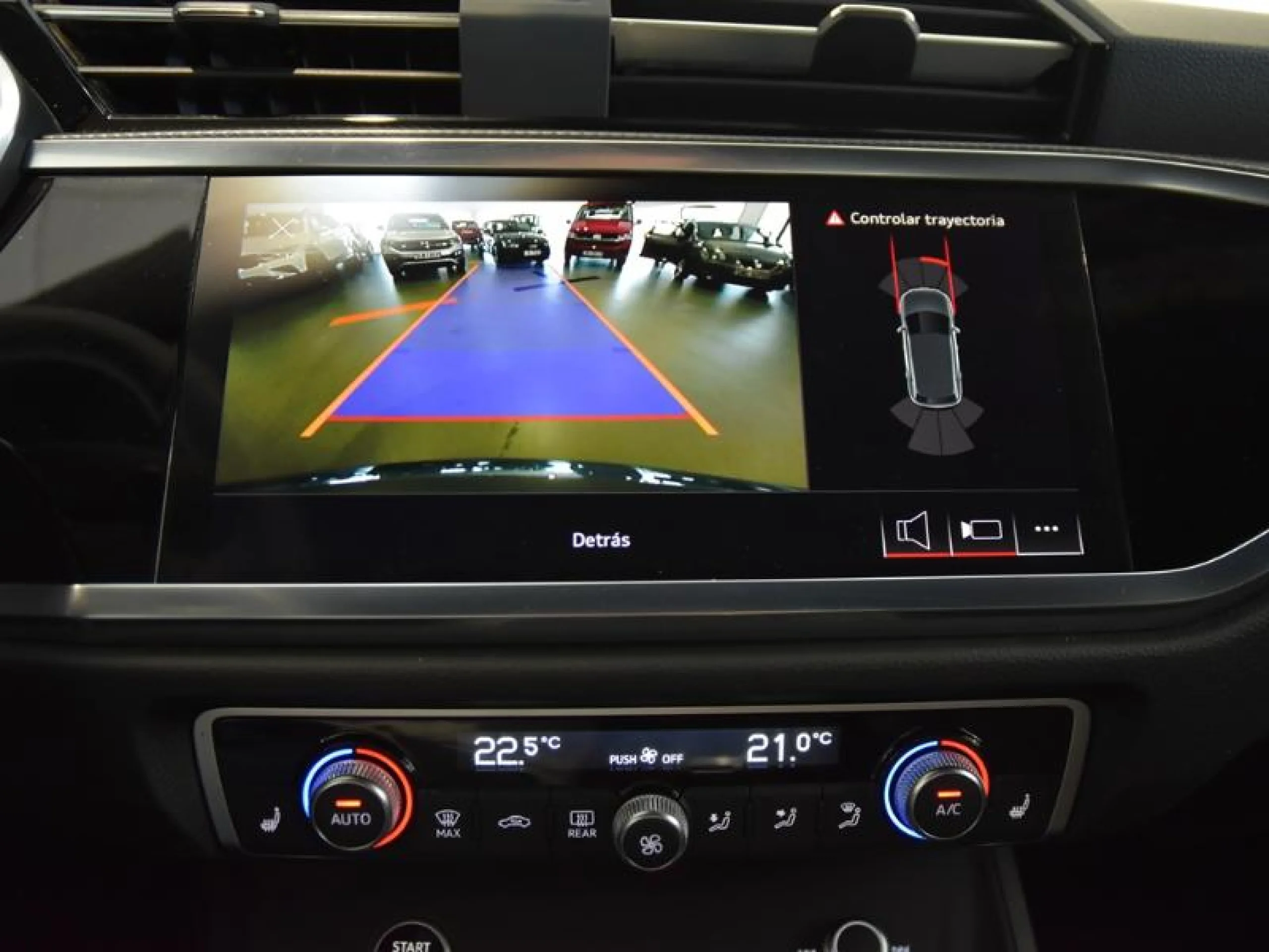 AUDI Q3 BLACK LINE 35 TDI 110KW (150CV) S TRONIC - Foto 13