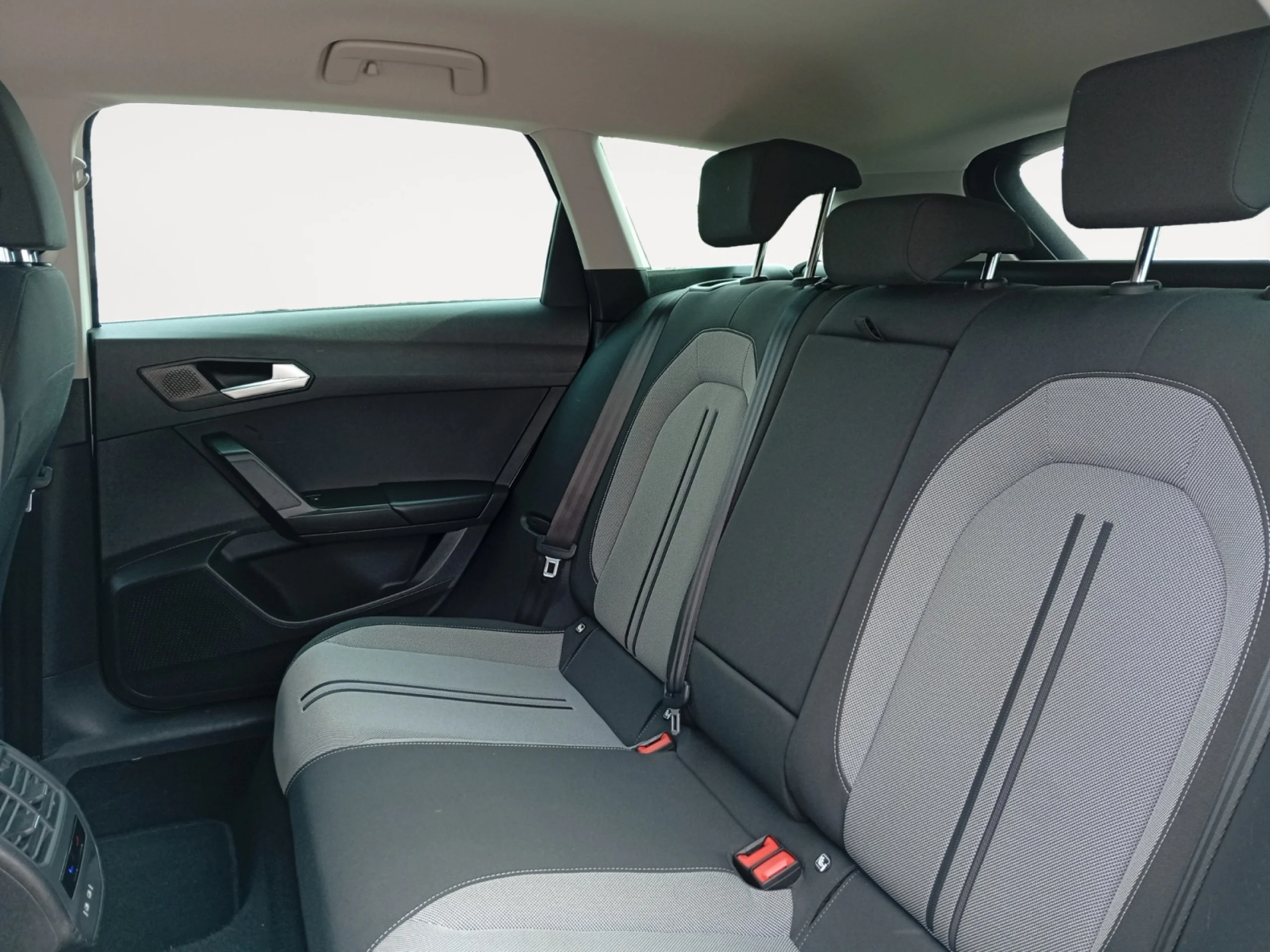 SEAT LEON SP 2.0 TDI 85KW STYLE - Foto 6