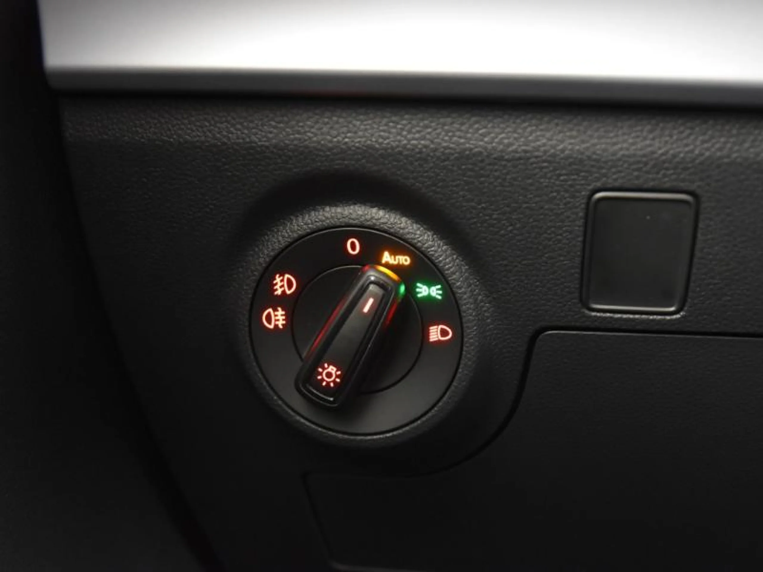 SEAT ARONA 1.0 TSI 85KW (115CV) FR SPECIAL EDITION - Foto 17