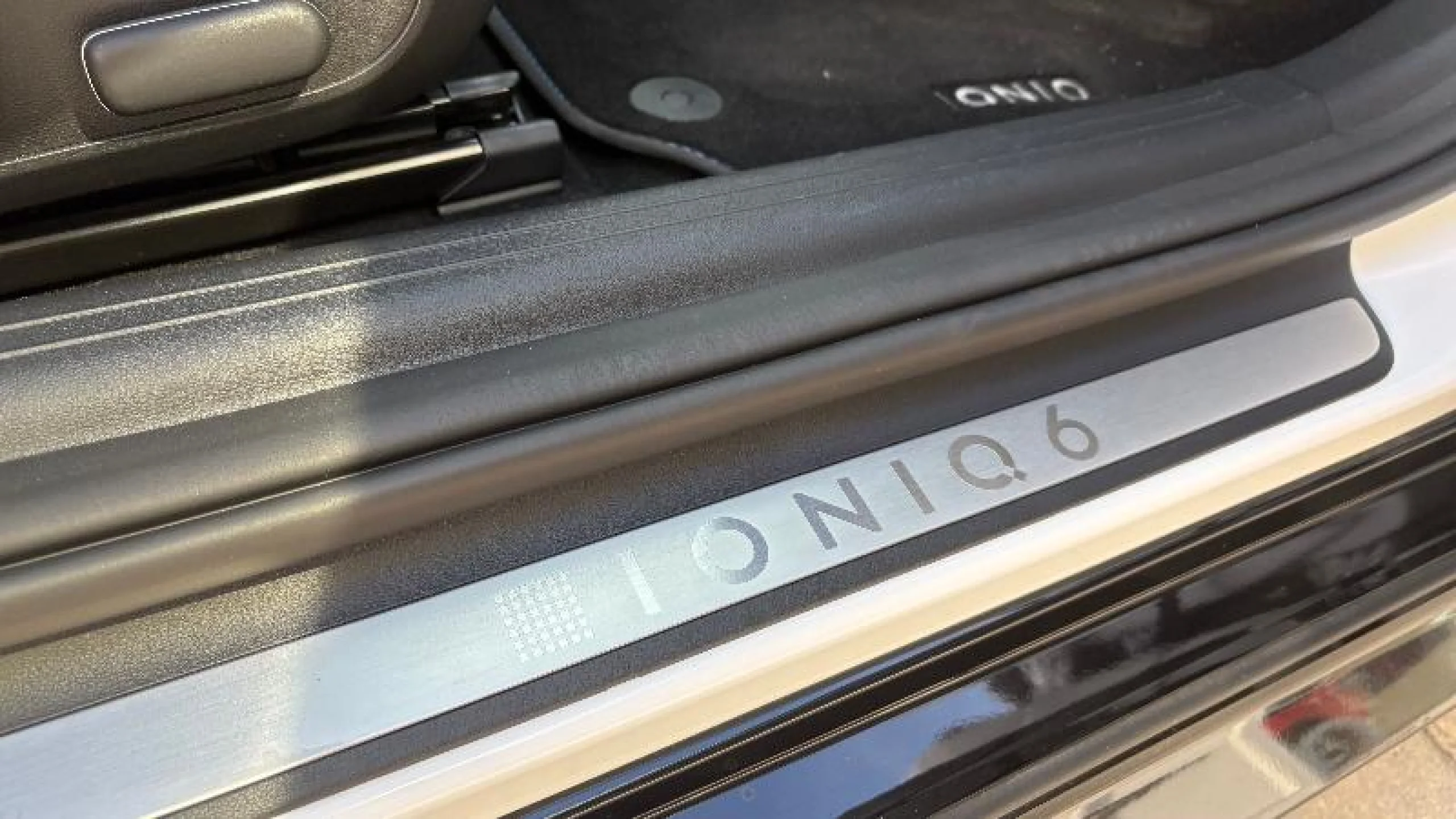 HYUNDAI Ioniq 6 239KW (325CV) 84KWH AWD N LINE - Foto 15