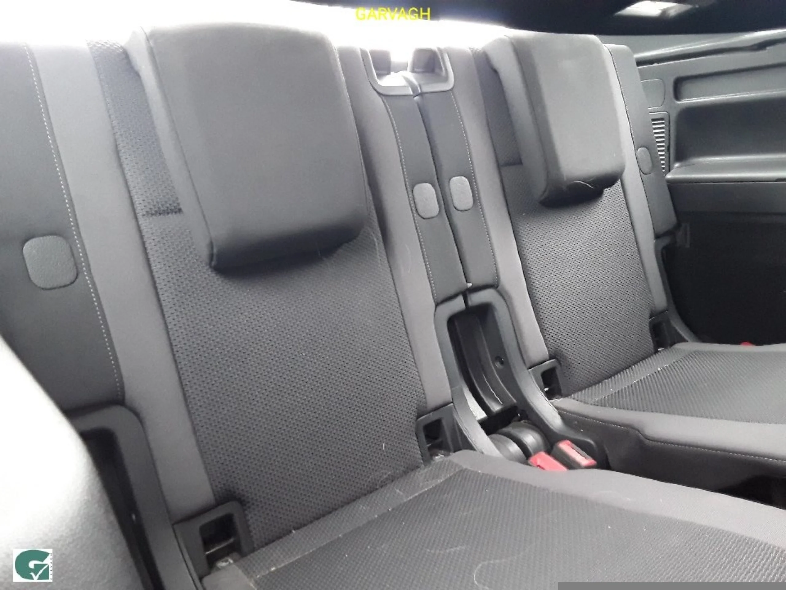 VOLKSWAGEN TOURAN BUSINESS 2.0 TDI 85KW (115CV) DSG - Foto 9