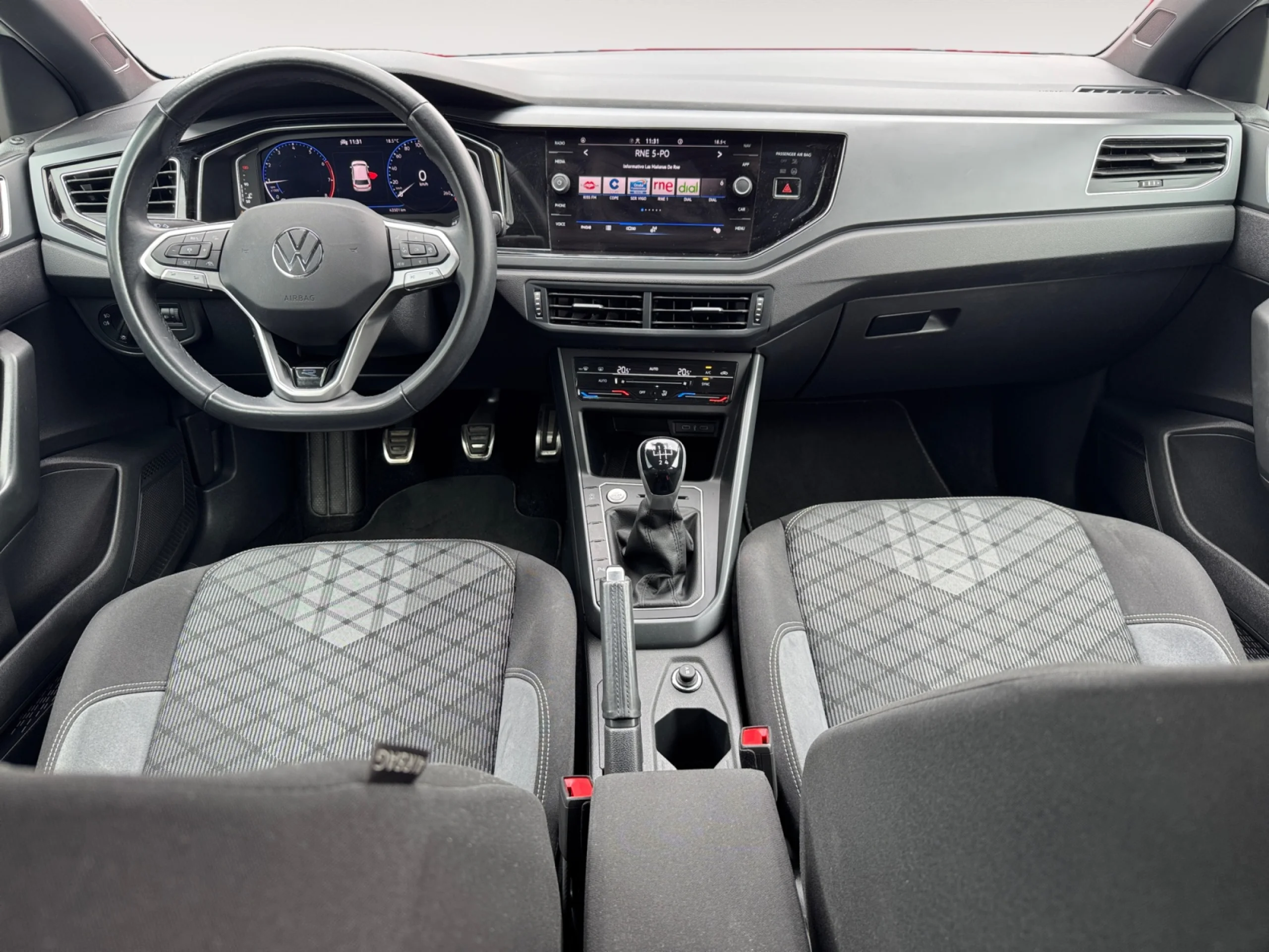 VOLKSWAGEN POLO POLO 1.0 TSI 70KW (95CV) - Foto 4