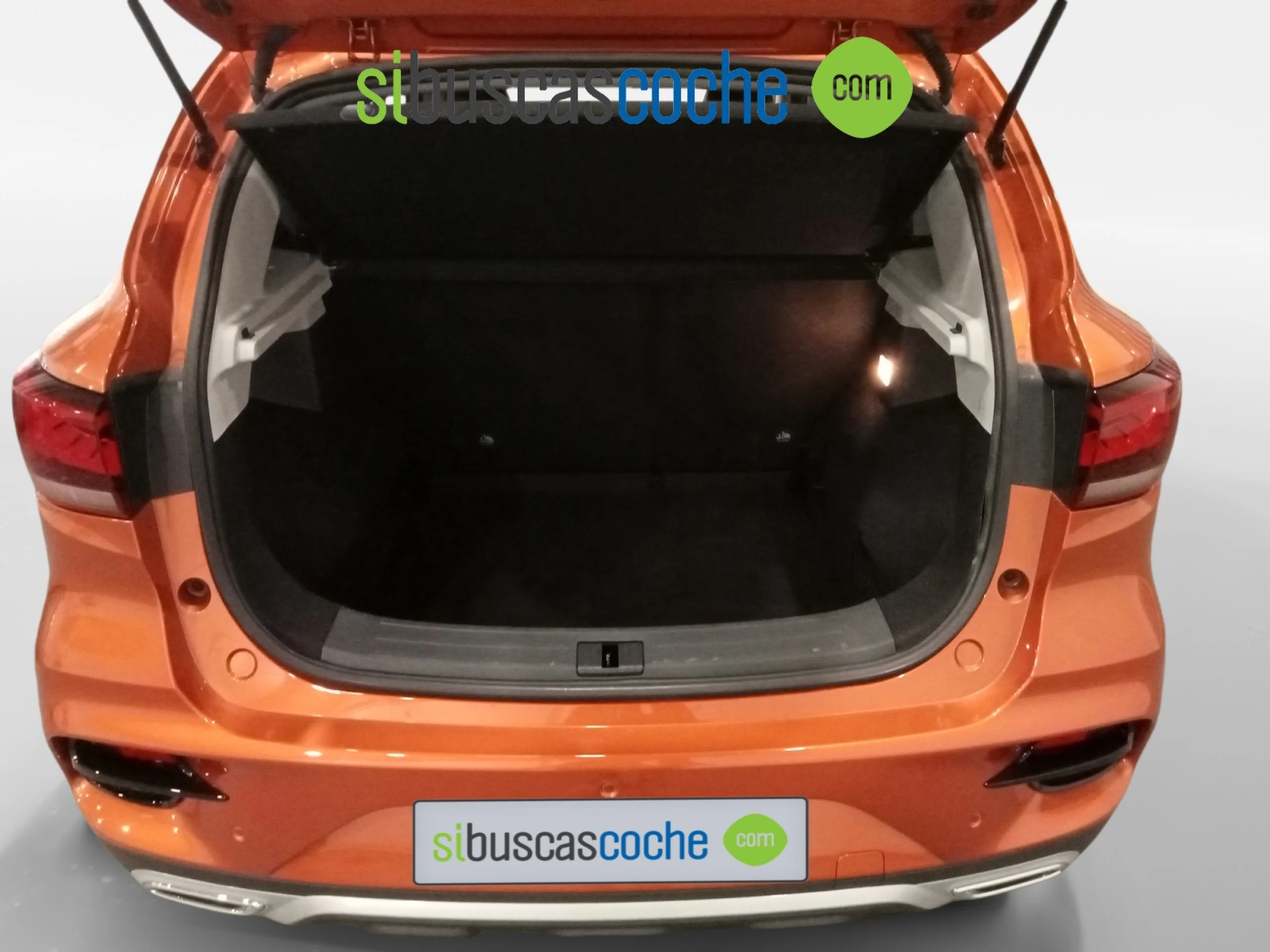 MG Zs 1.5 LUXURY - Foto 8