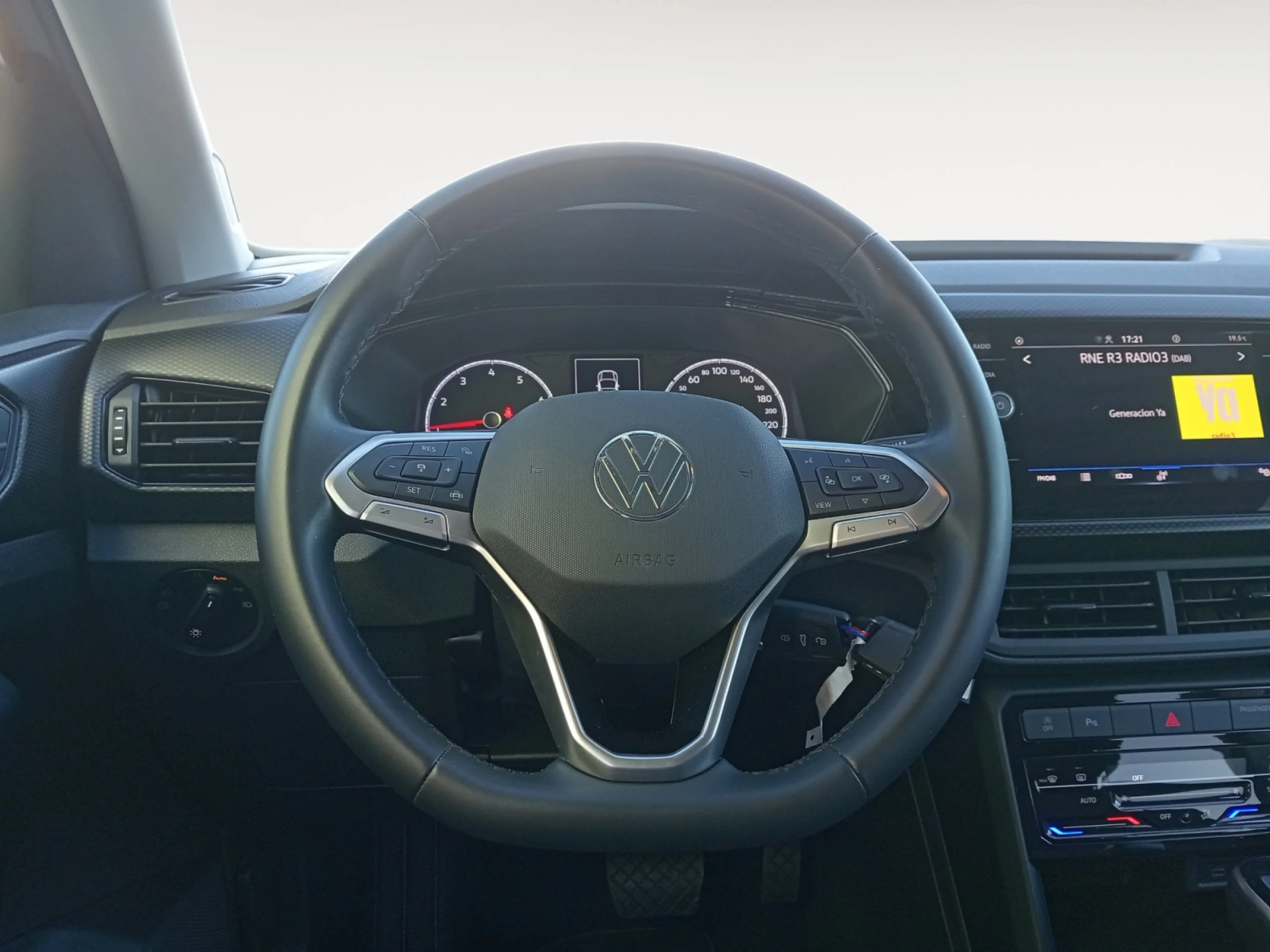 VOLKSWAGEN T CROSS ADVANCE 1.0 TSI 81KW (110CV) DSG - Foto 11