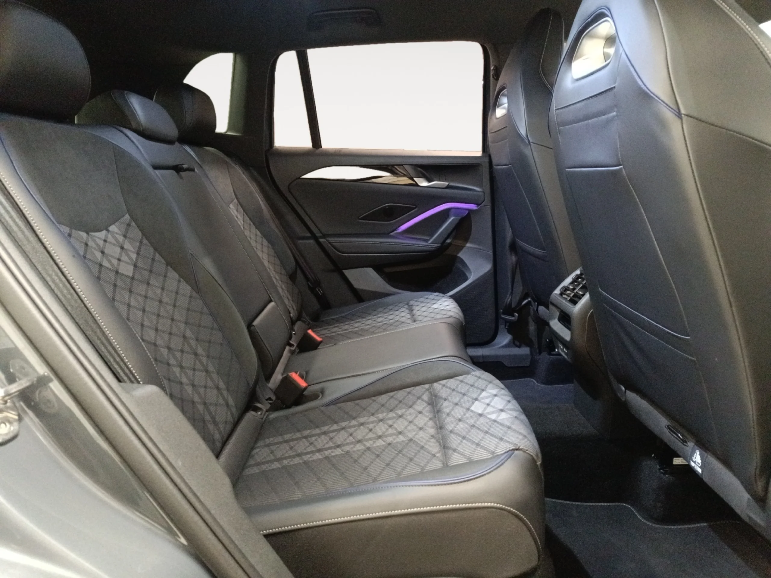 VOLKSWAGEN TIGUAN TIGUAN R LINE 1.5 TSI EHYBRID 110 KW (150 CV) / 85 KW (115 CV)  AUTOM TICO DSG 6 VEL. - Foto 6