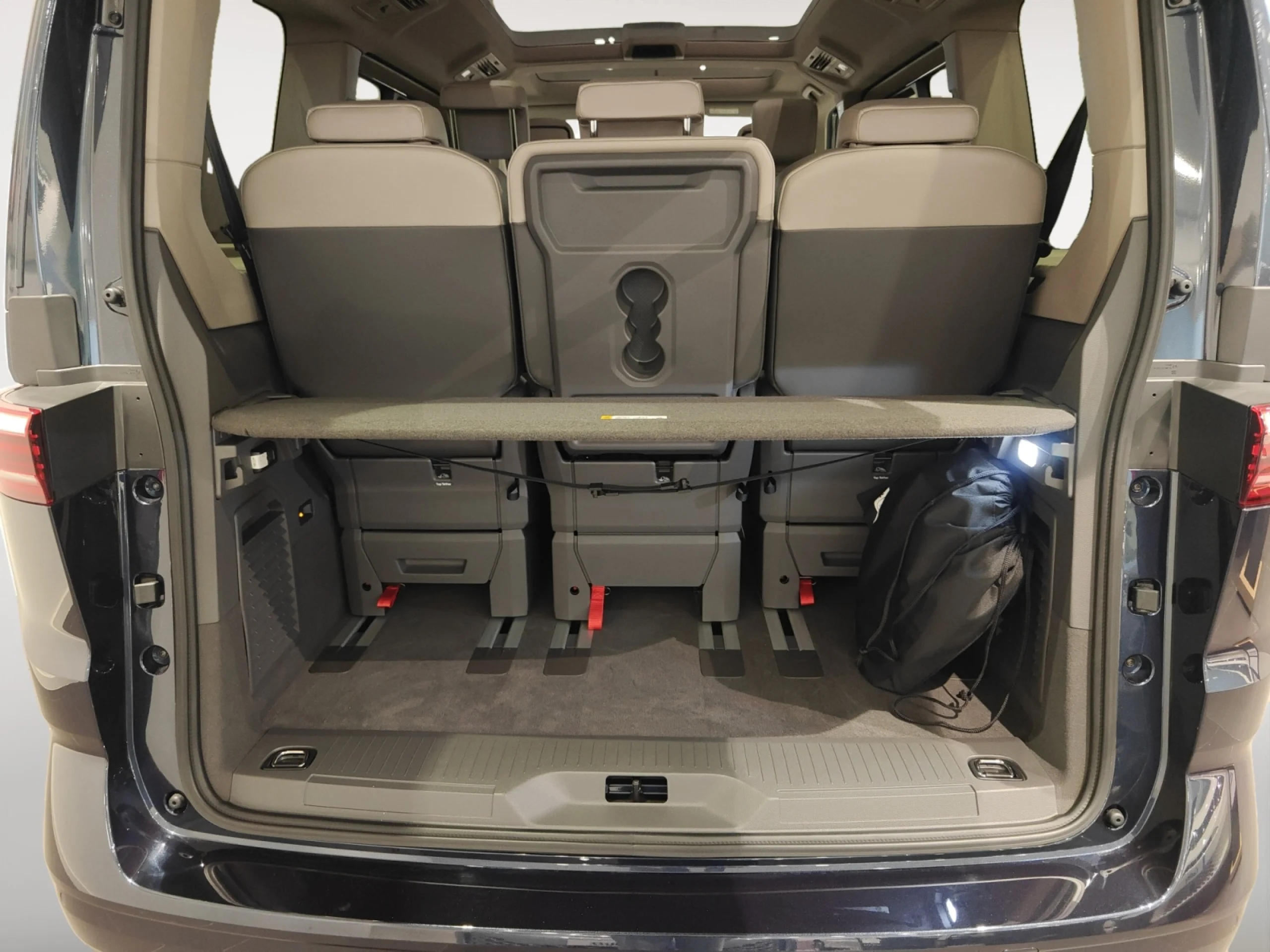 VOLKSWAGEN Multivan LIFE 1.5 EHYBRID 130 KW DSG 4M B.CORTA - Foto 7