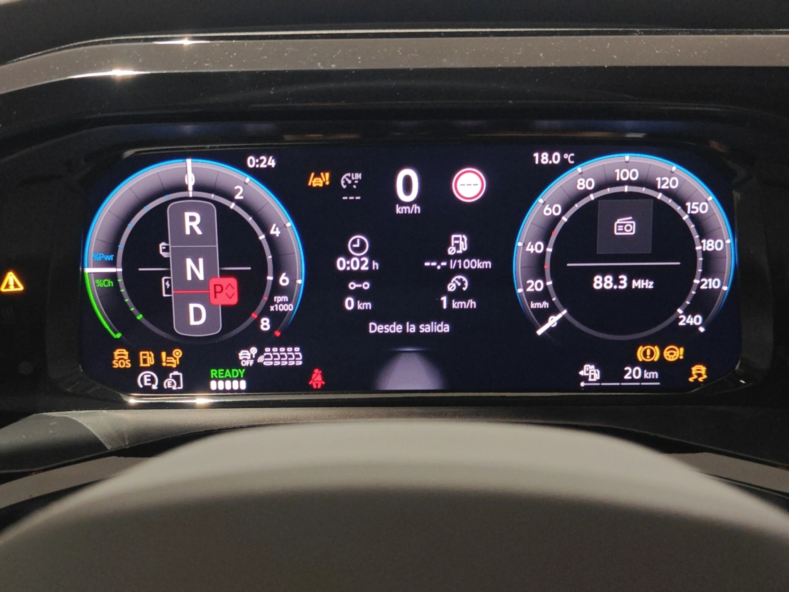 VOLKSWAGEN Multivan LIFE 1.5 EHYBRID 130 KW DSG 4M B.CORTA - Foto 15