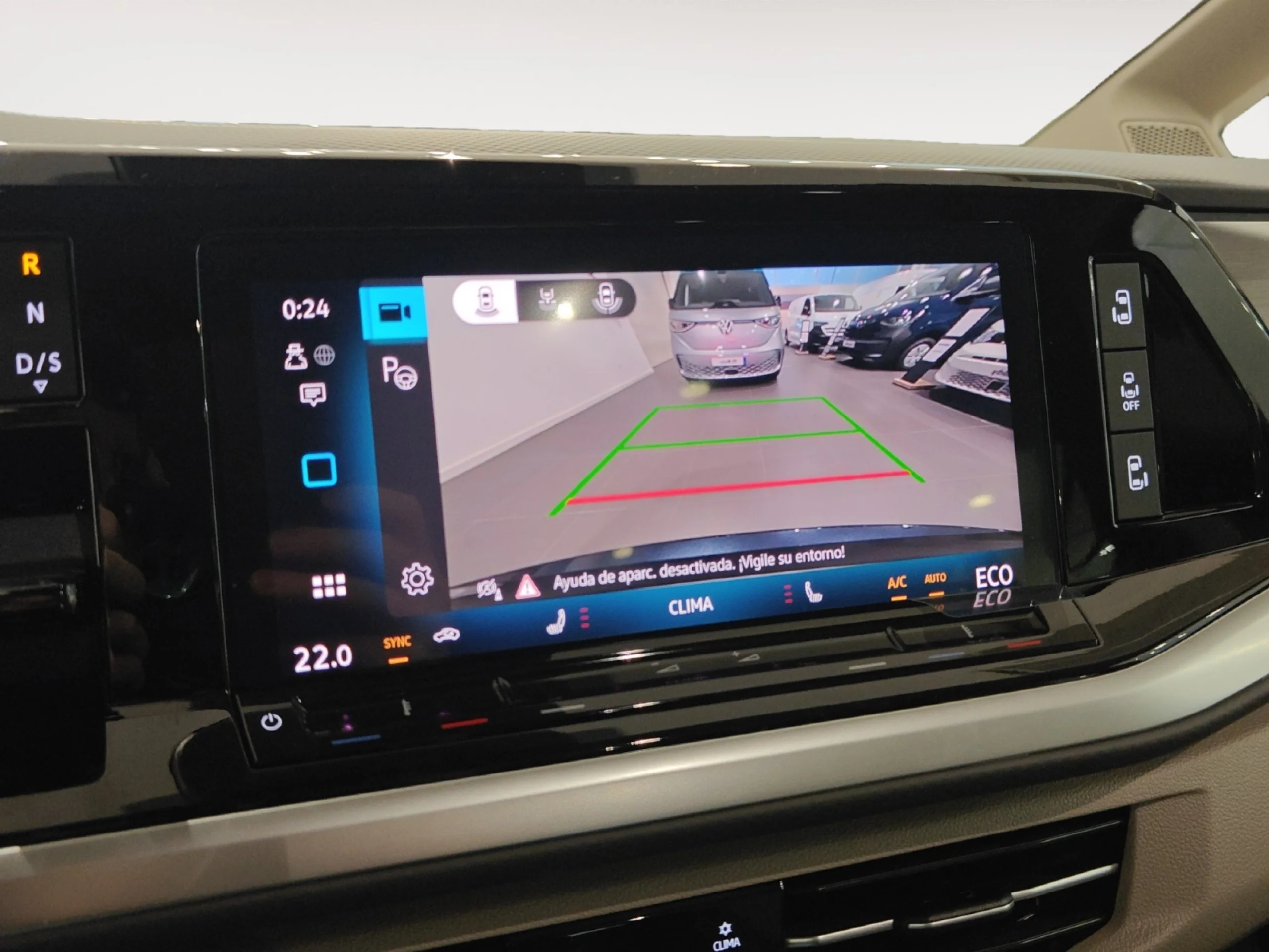 VOLKSWAGEN Multivan LIFE 1.5 EHYBRID 130 KW DSG 4M B.CORTA - Foto 16