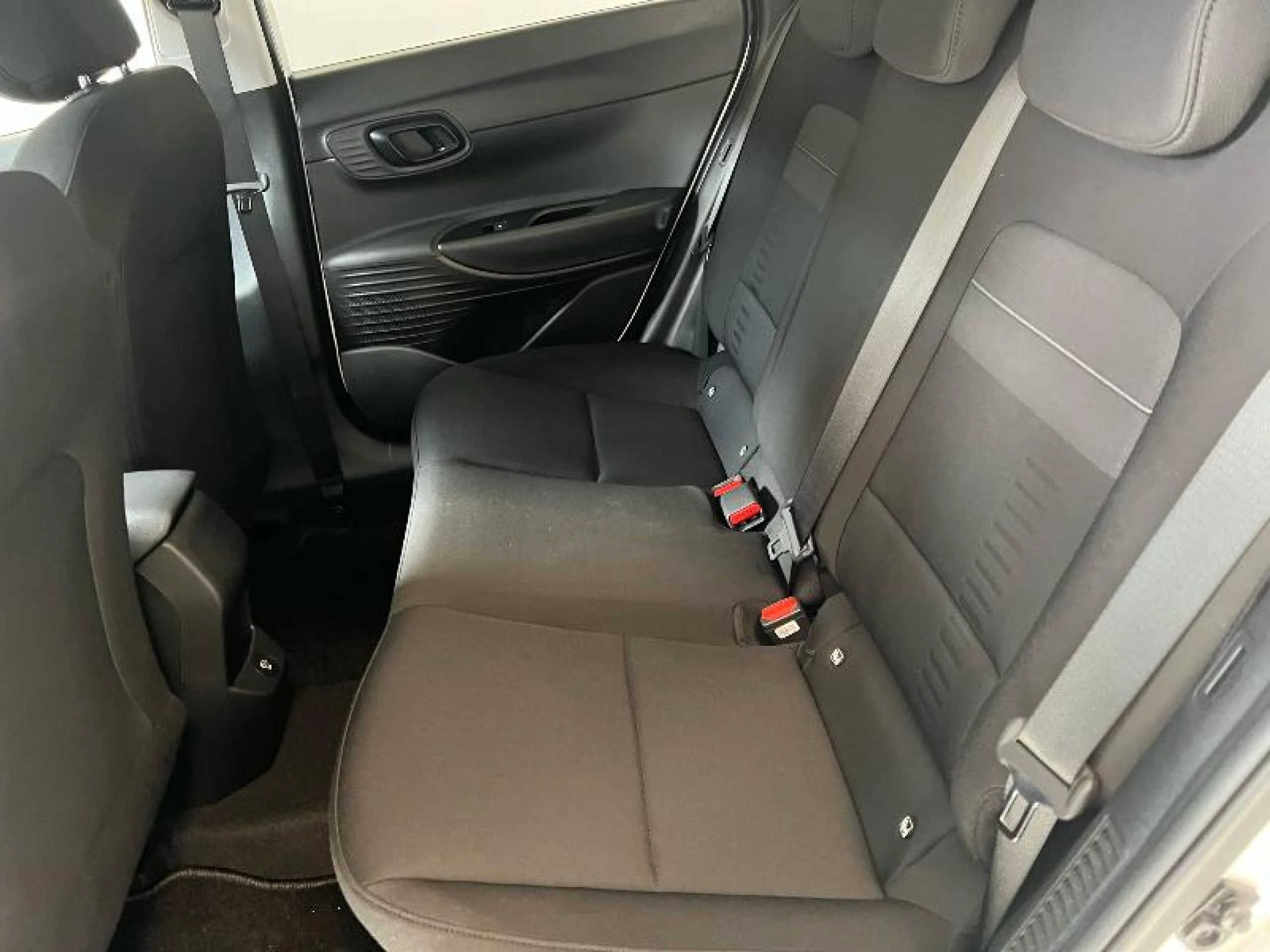 HYUNDAI BAYON 1.0 TGDI 74KW (100CV) 48V MAXX DCT - Foto 9