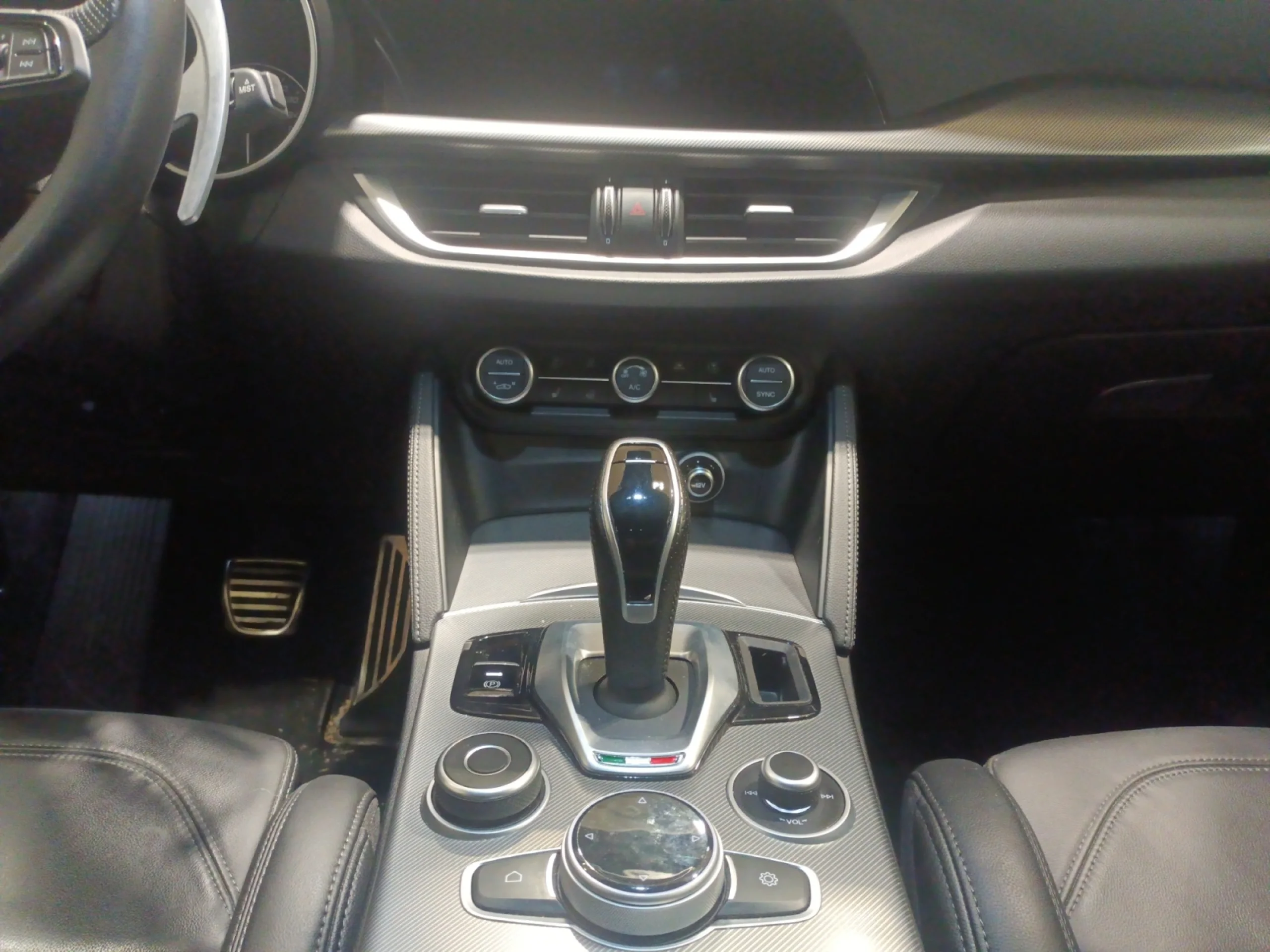 ALFA ROMEO STELVIO 2.2 DIÉSEL 154KW (210CV) VELOCE Q4 - Foto 10