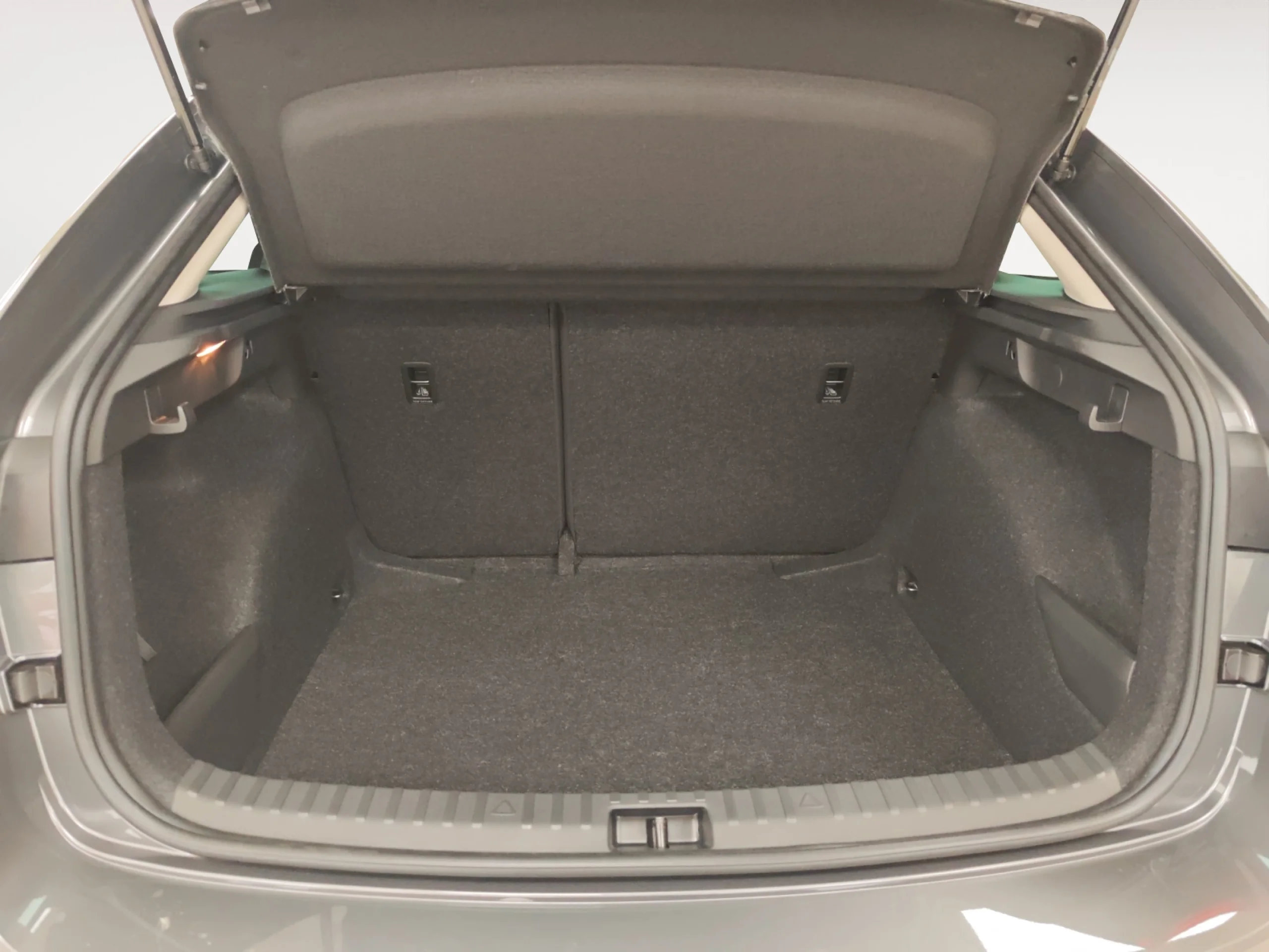 SKODA SCALA 1.0 TSI 85KW (115 CV) DSG SELECTION - Foto 7