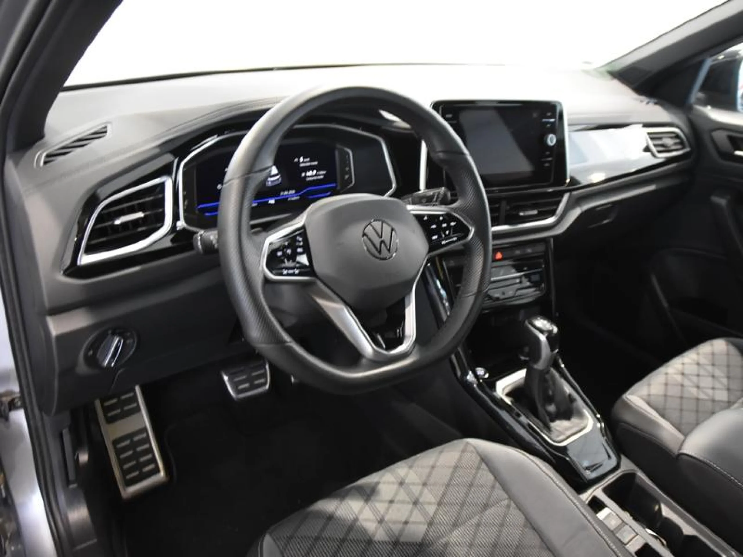 VOLKSWAGEN T ROC R LINE 1.5 TSI 110KW (150CV) DSG - Foto 8
