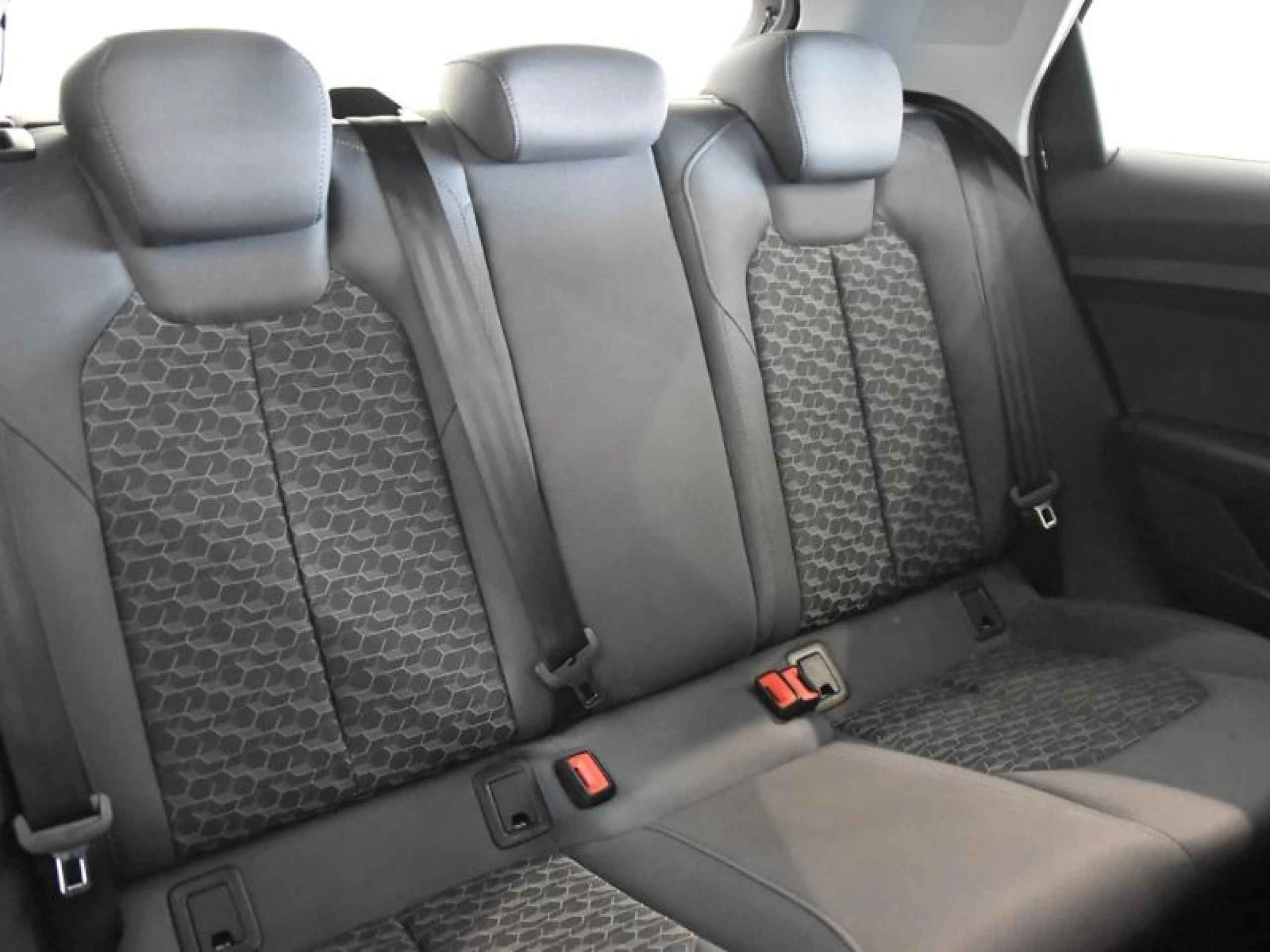 AUDI A1 SPORTBACK ADRENALIN 30 TFSI 85KW S TRON - Foto 5