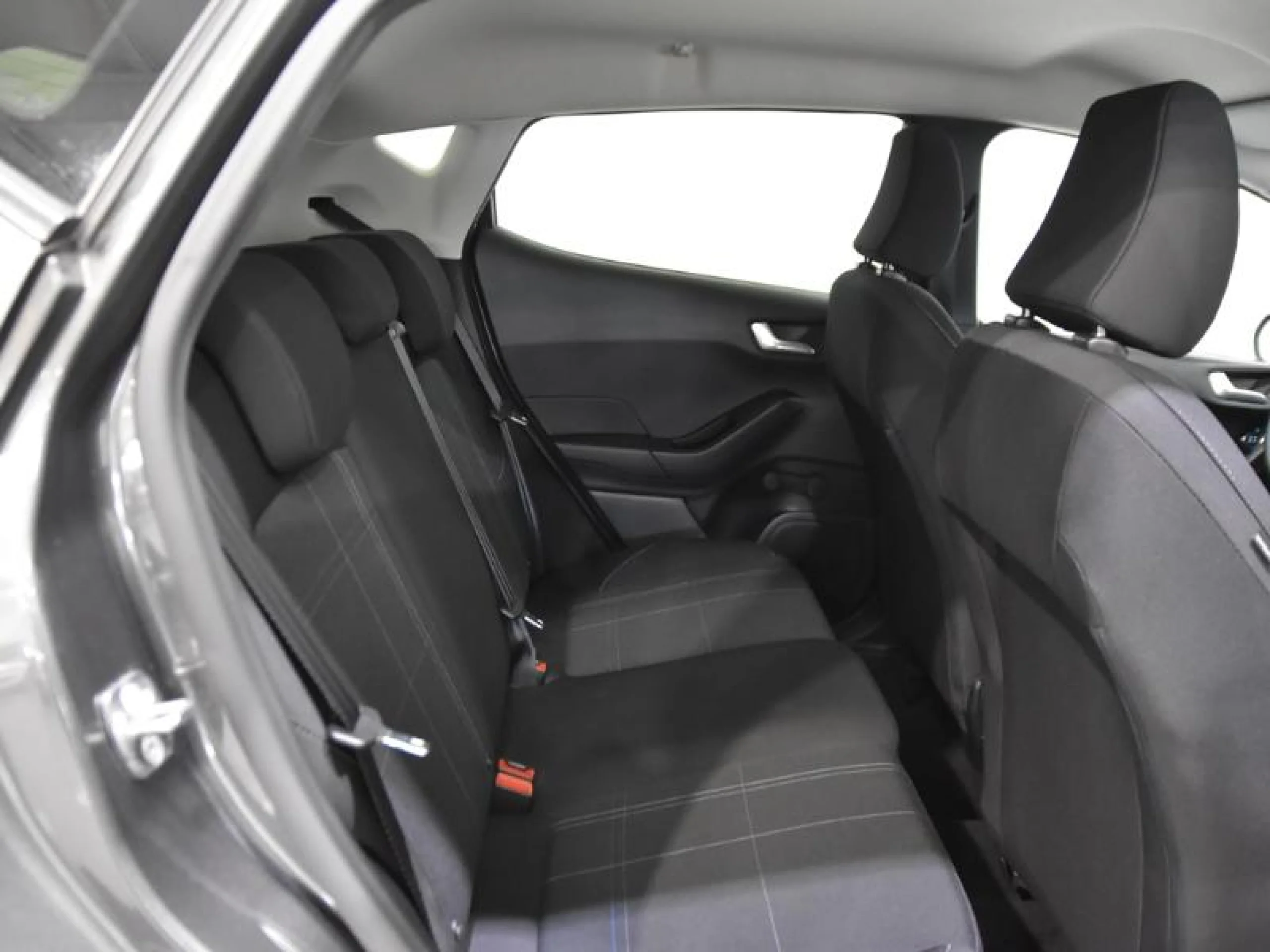 FORD FIESTA 1.0 80CV - Foto 6