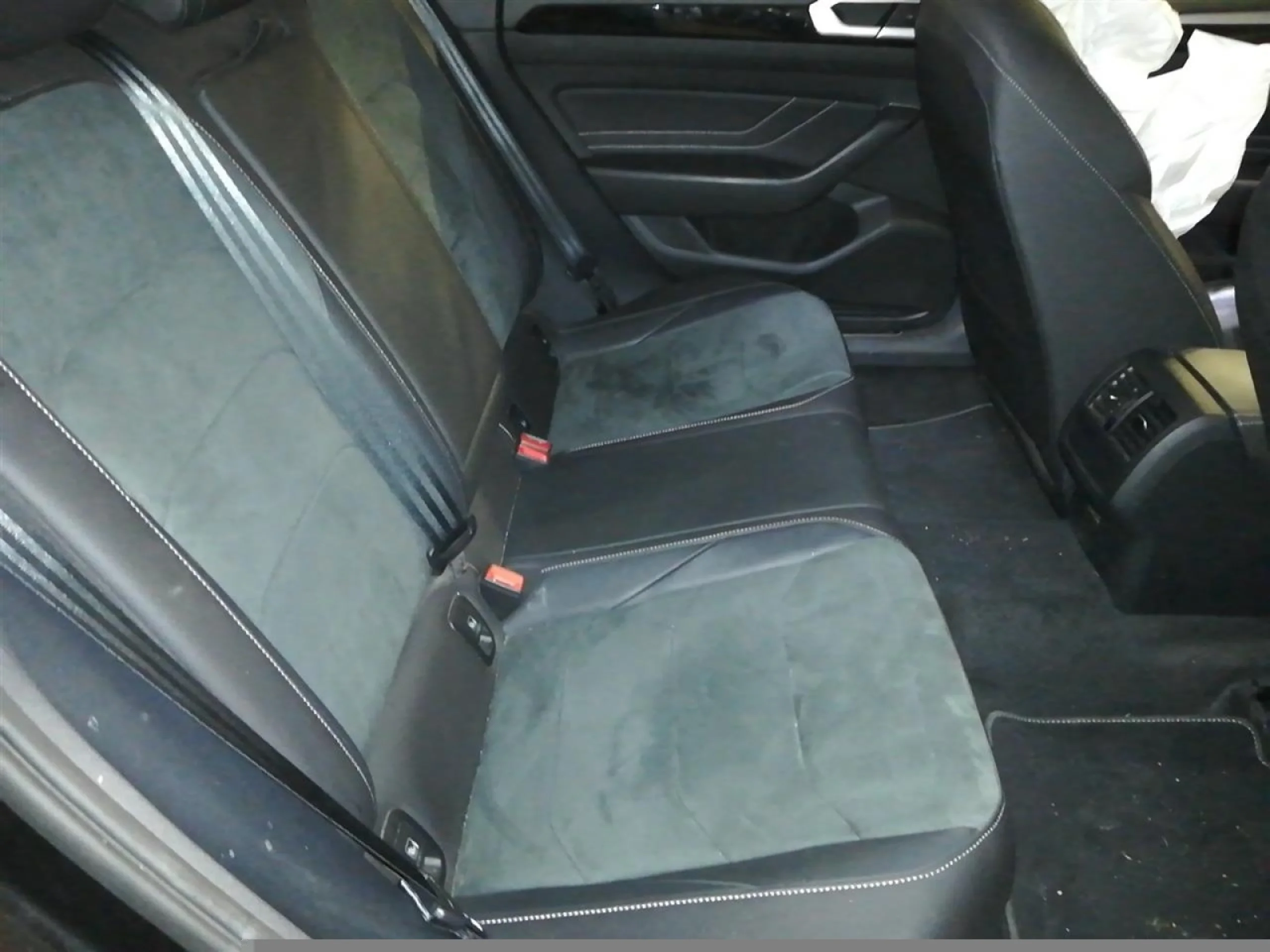 VOLKSWAGEN ARTEON R LINE 2.0 TDI 110KW (150CV) DSG - Foto 7