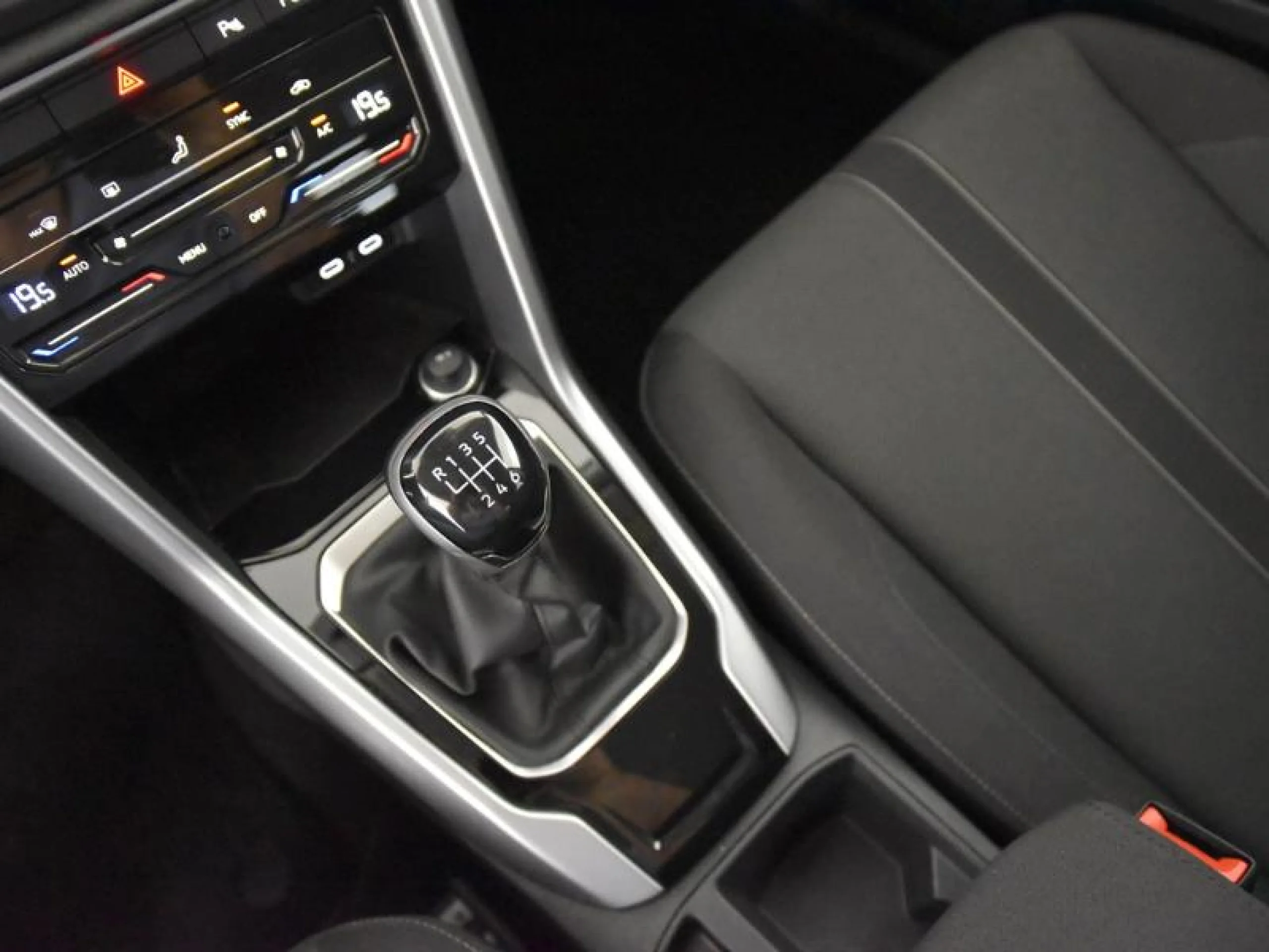 VOLKSWAGEN T ROC LIFE 1.0 TSI 81KW (110CV) - Foto 10