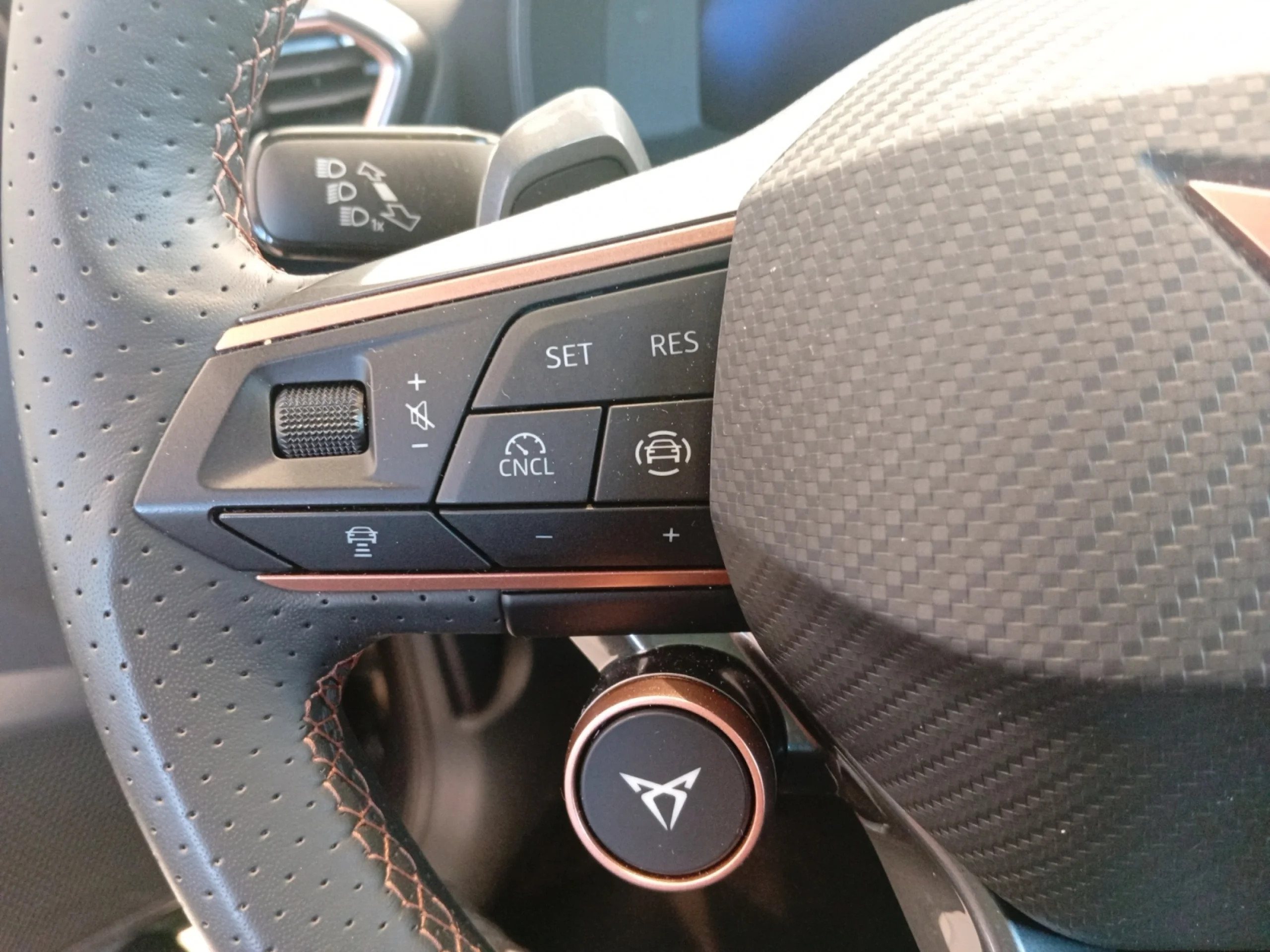 CUPRA FORMENTOR 1.5 TSI E HYBRID 150KW (204 CV) DSG - Foto 11