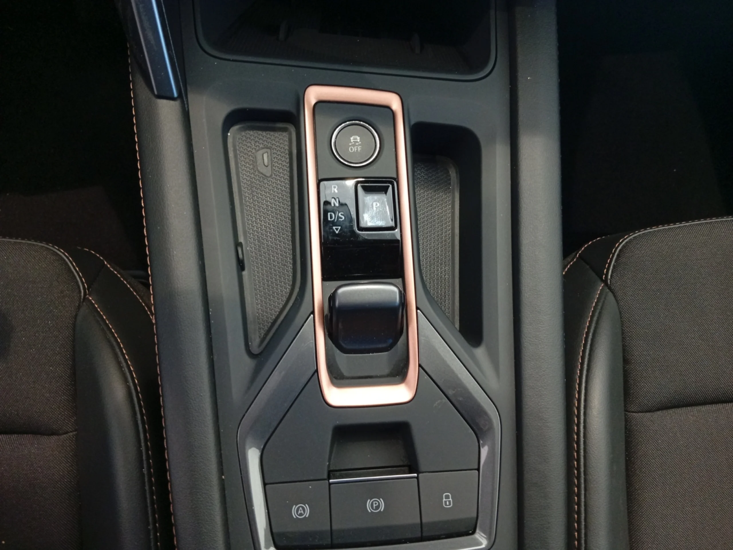 CUPRA FORMENTOR 1.5 TSI E HYBRID 150KW (204 CV) DSG - Foto 14